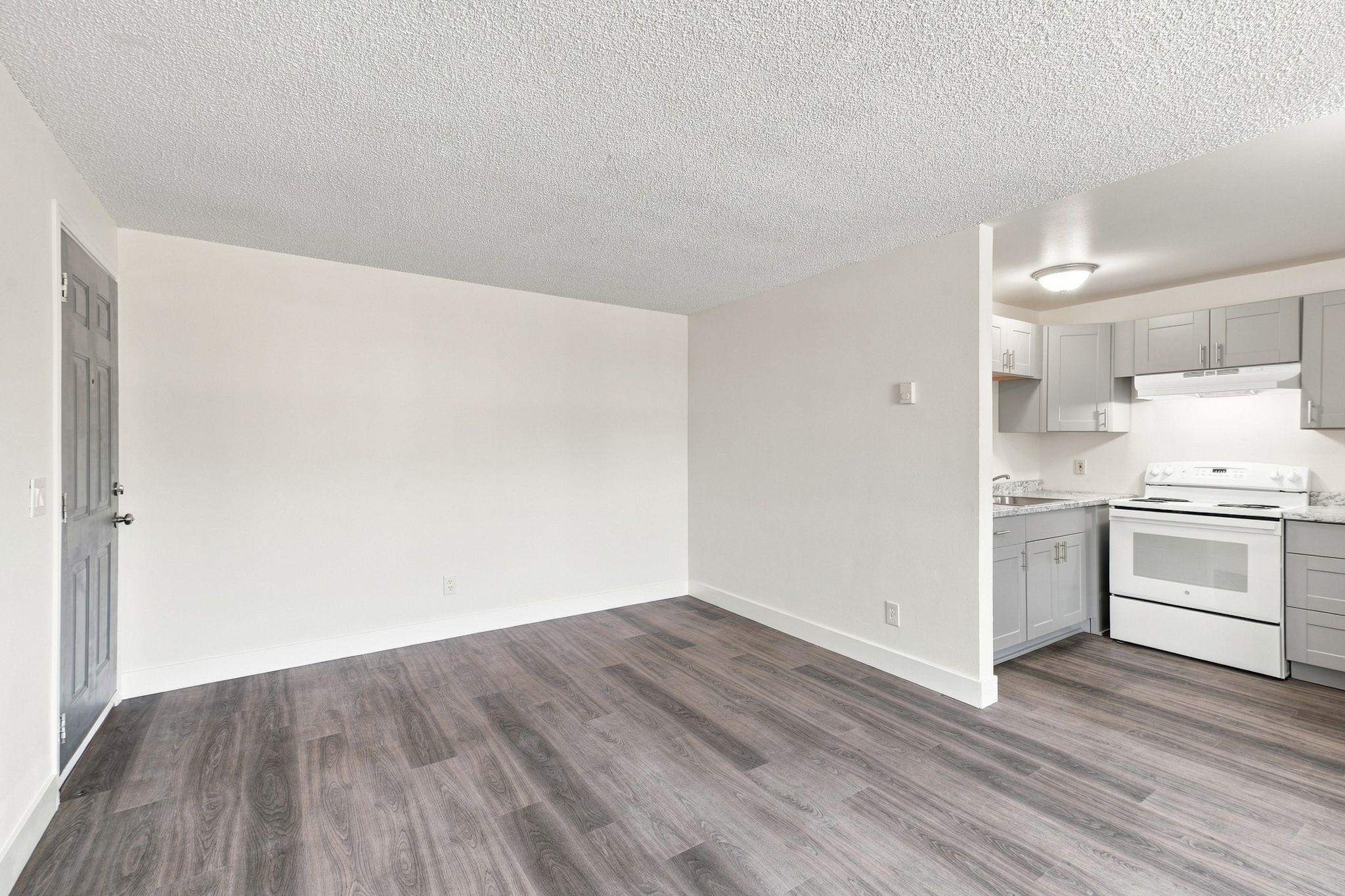 1915 W Boone Ave - Photo 5