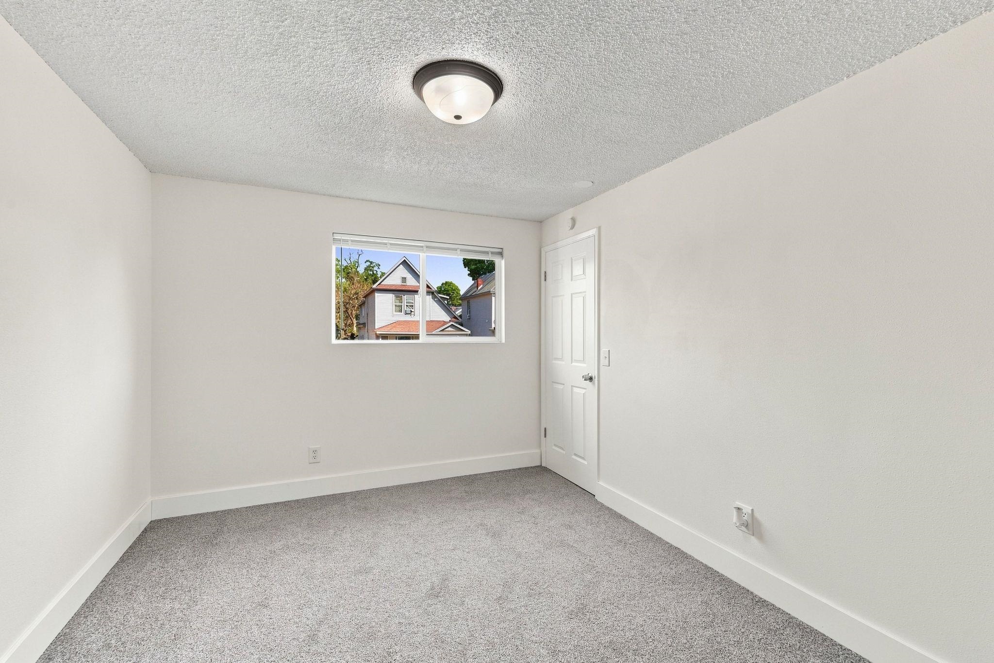 1915 W Boone Ave - Photo 12