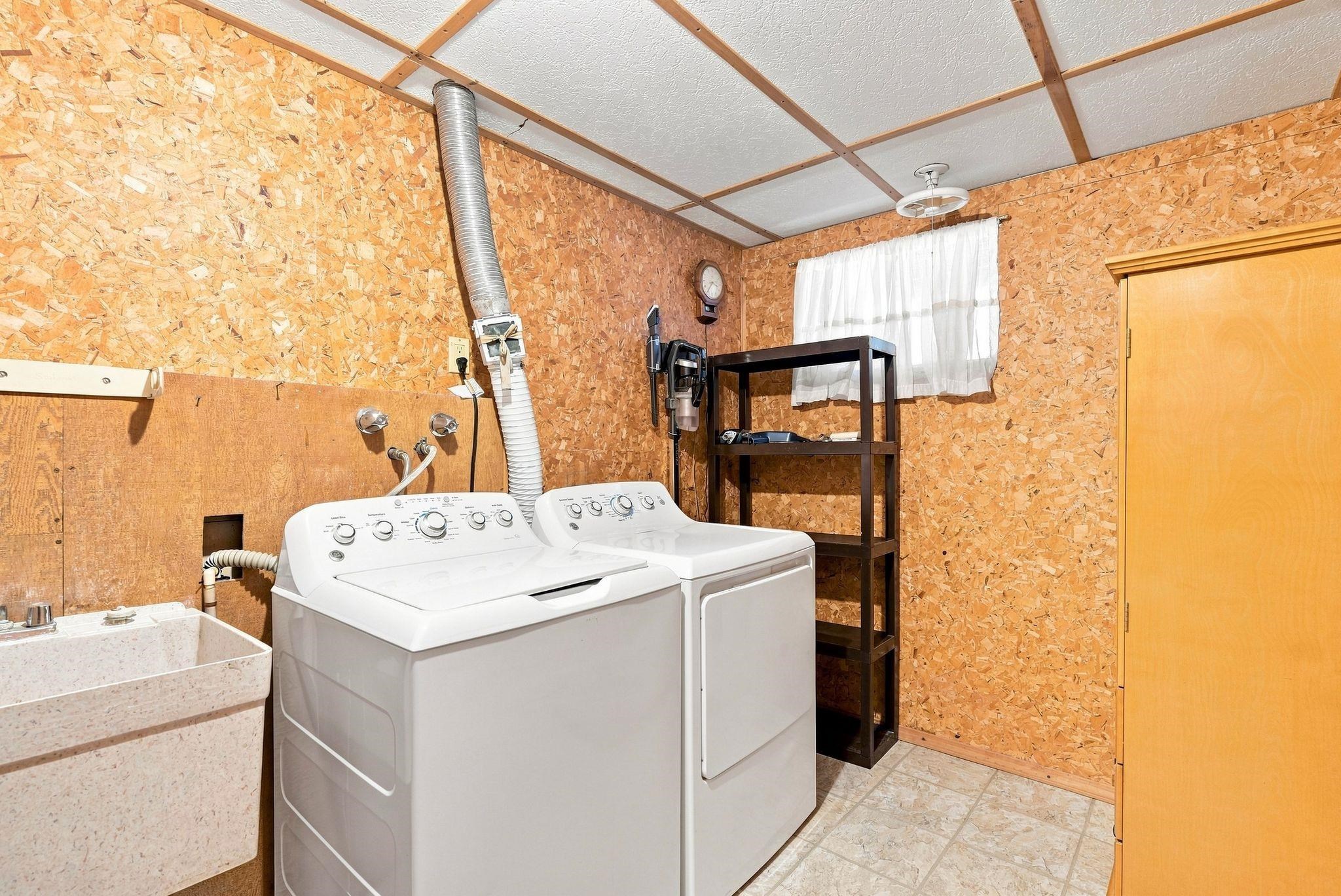 136 Hazel St - Photo 28