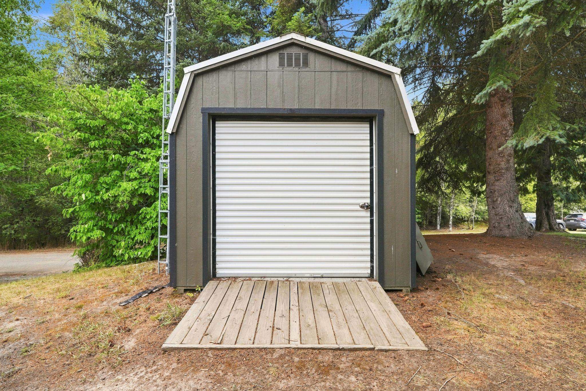 136 Hazel St - Photo 37