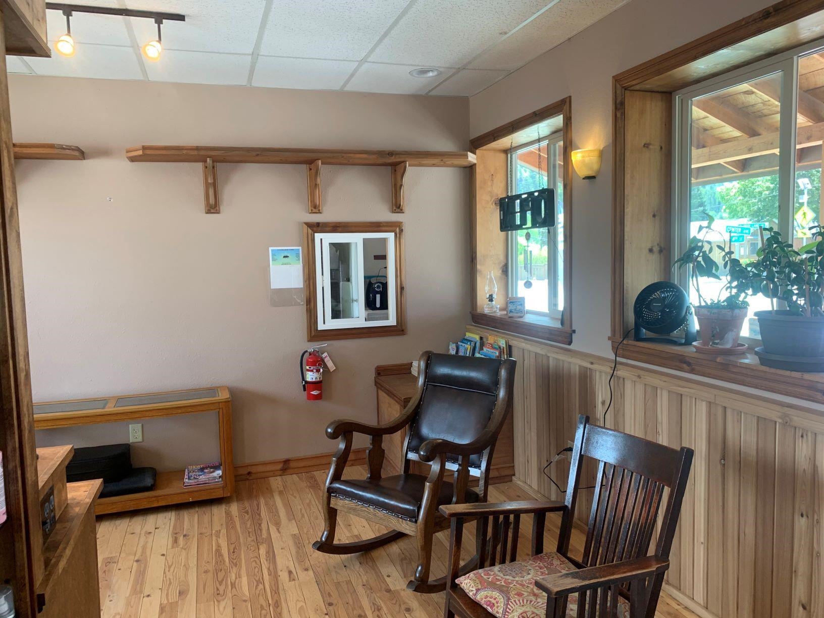 320 Center Ave - Photo 10