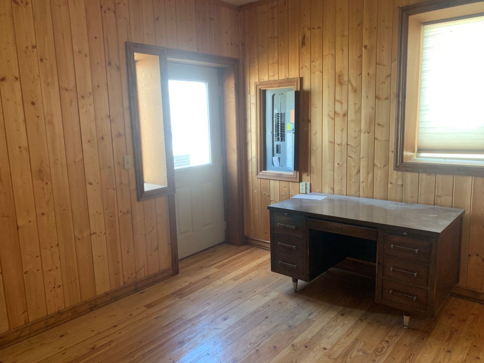 320 Center Ave - Photo 11