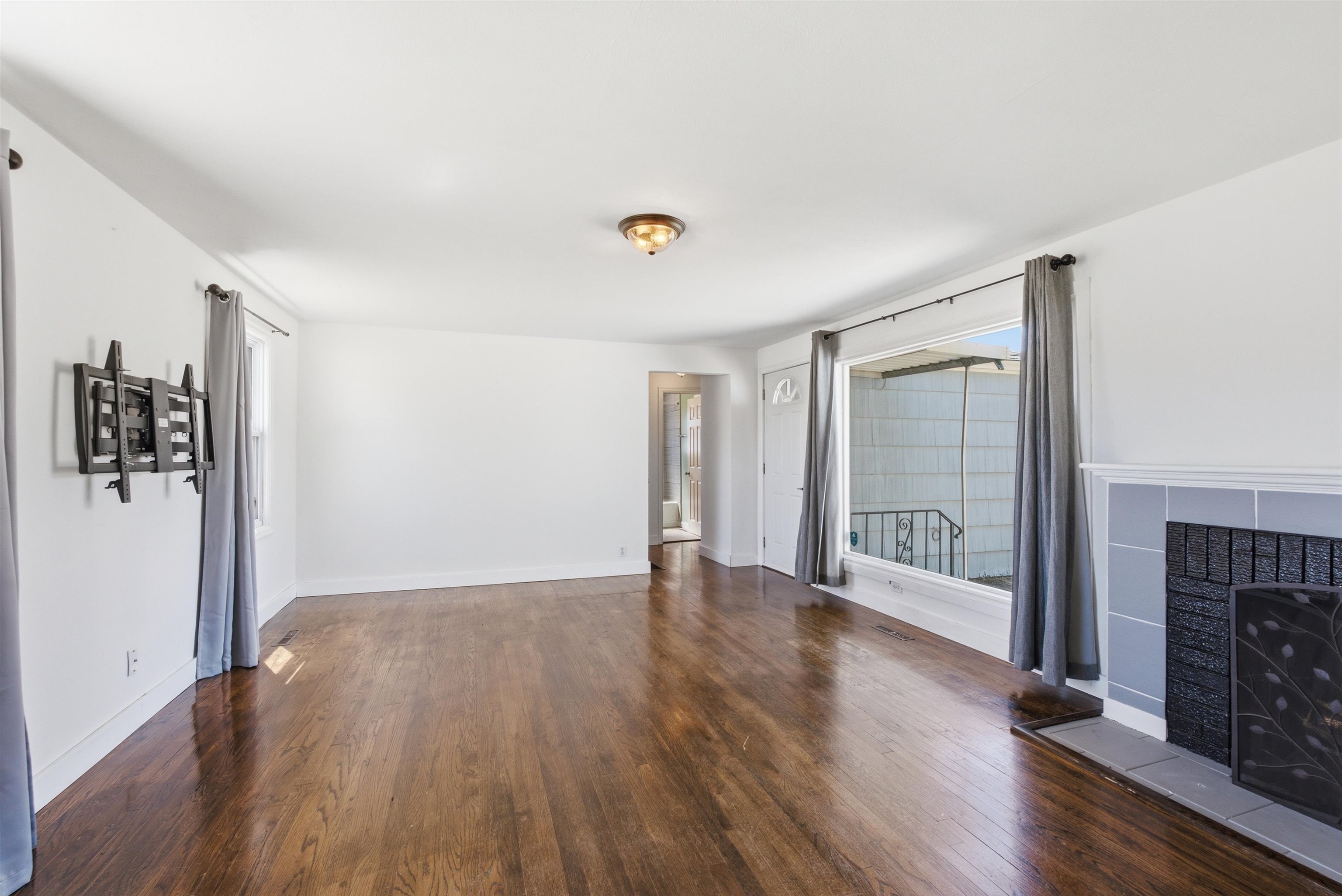 2803 W Rowan Ave - Photo 5