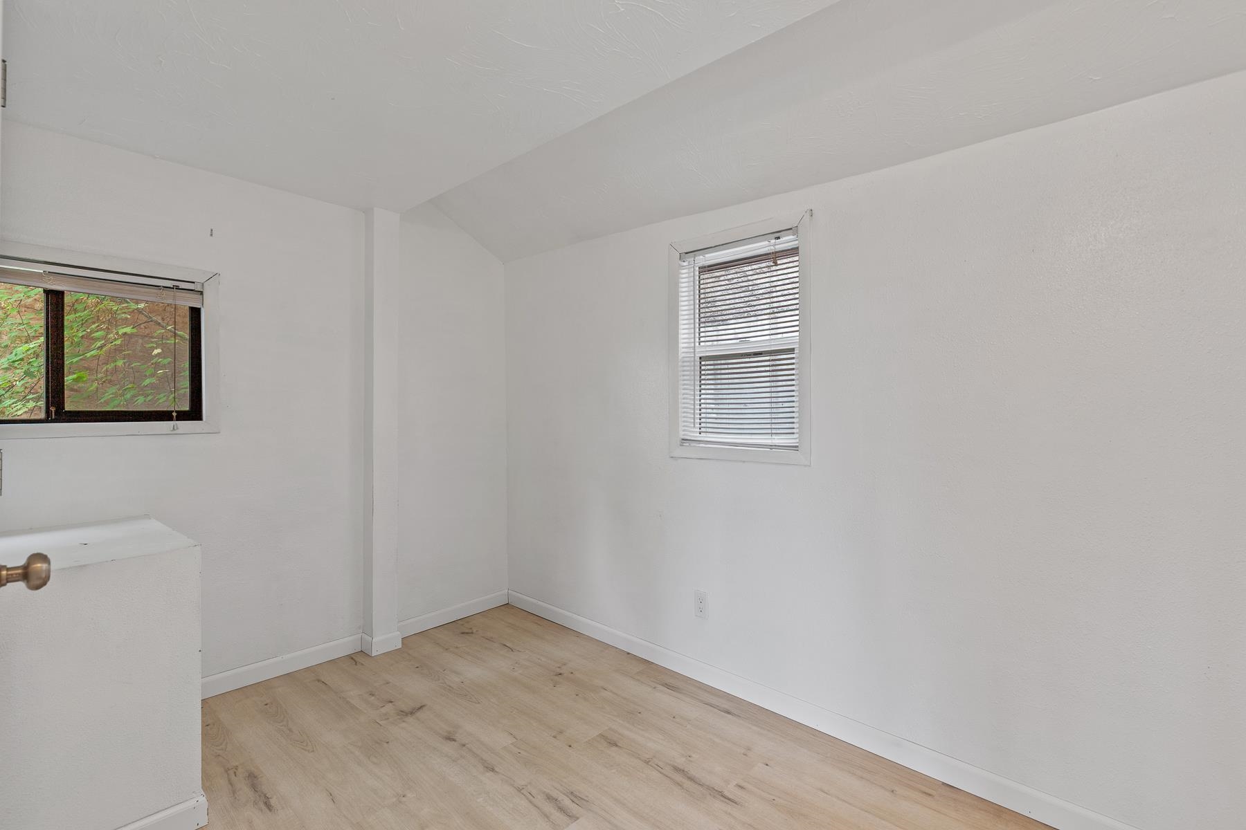 11661 N Honeymoon Bay Rd - Photo 8