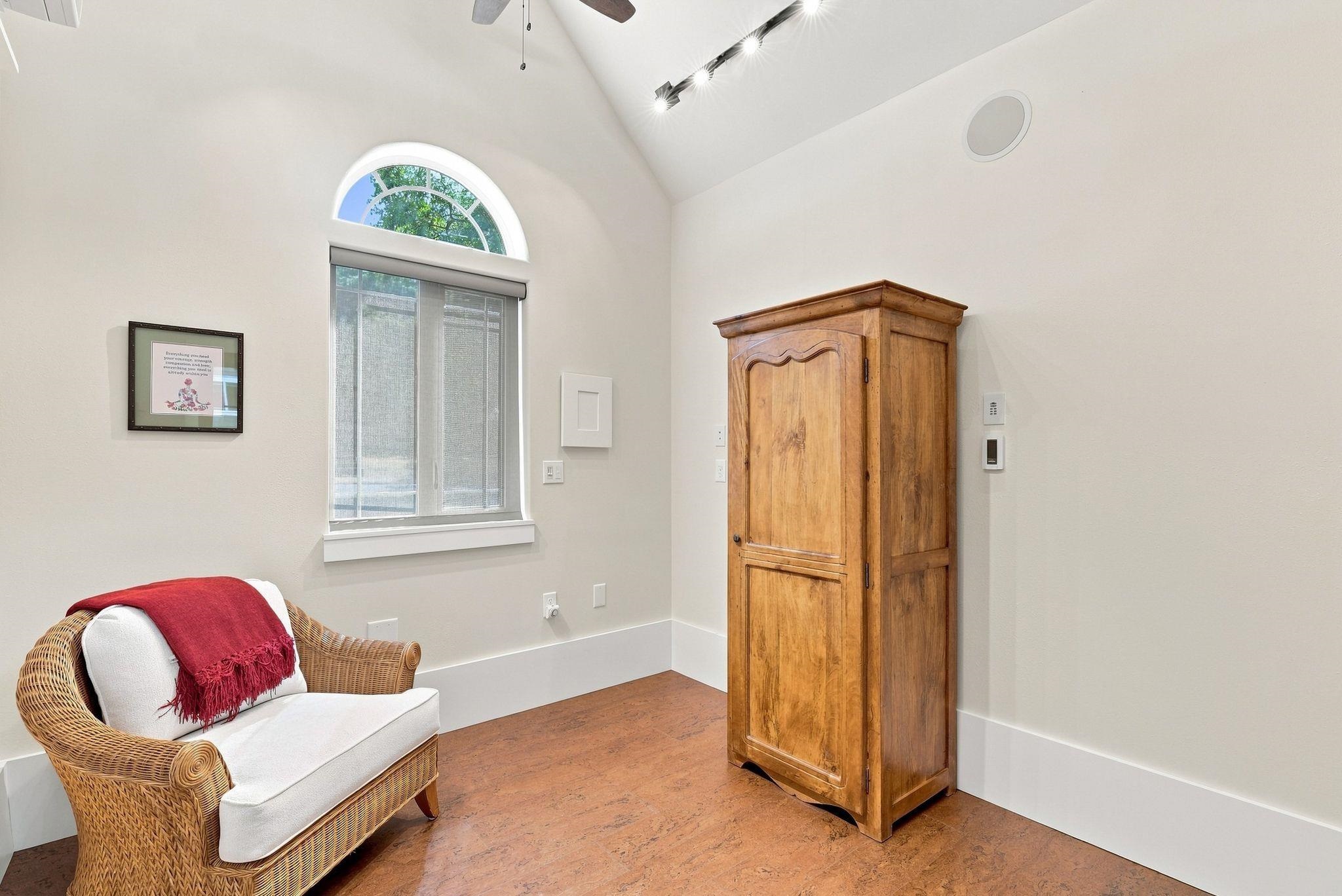 1727 E 16TH Ave - Photo 28