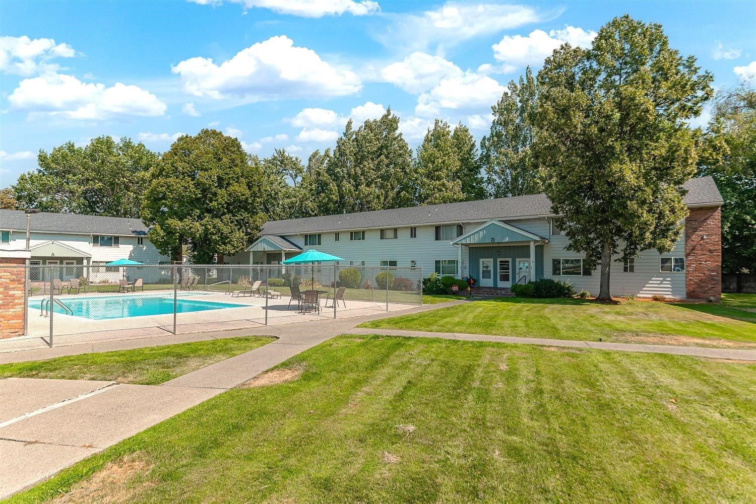 250 N RAYMOND Rd - Photo 1