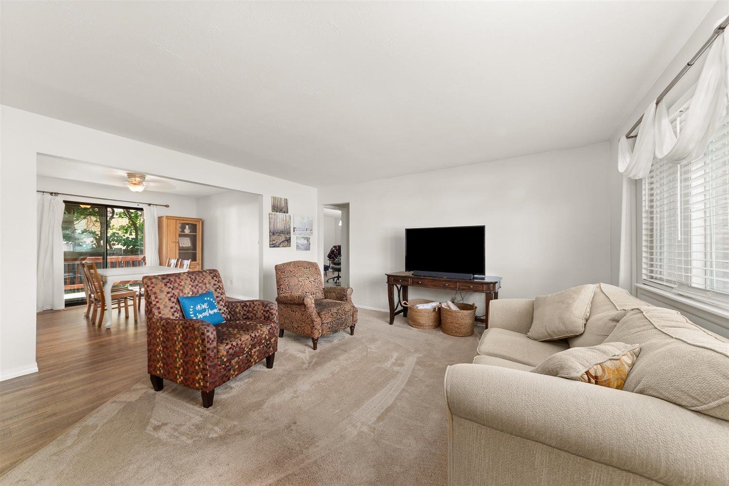 250 N RAYMOND Rd - Photo 4