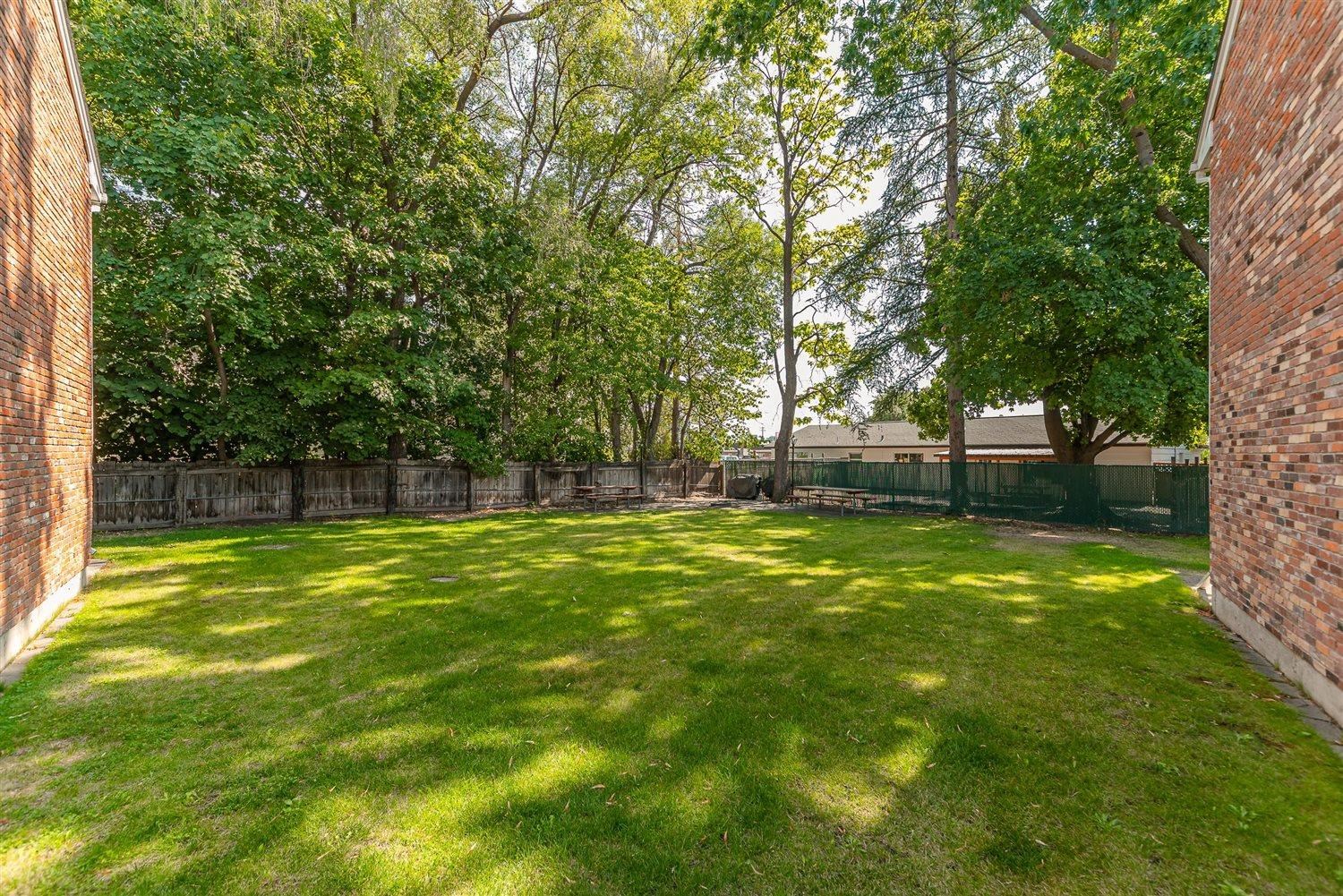 250 N RAYMOND Rd - Photo 22