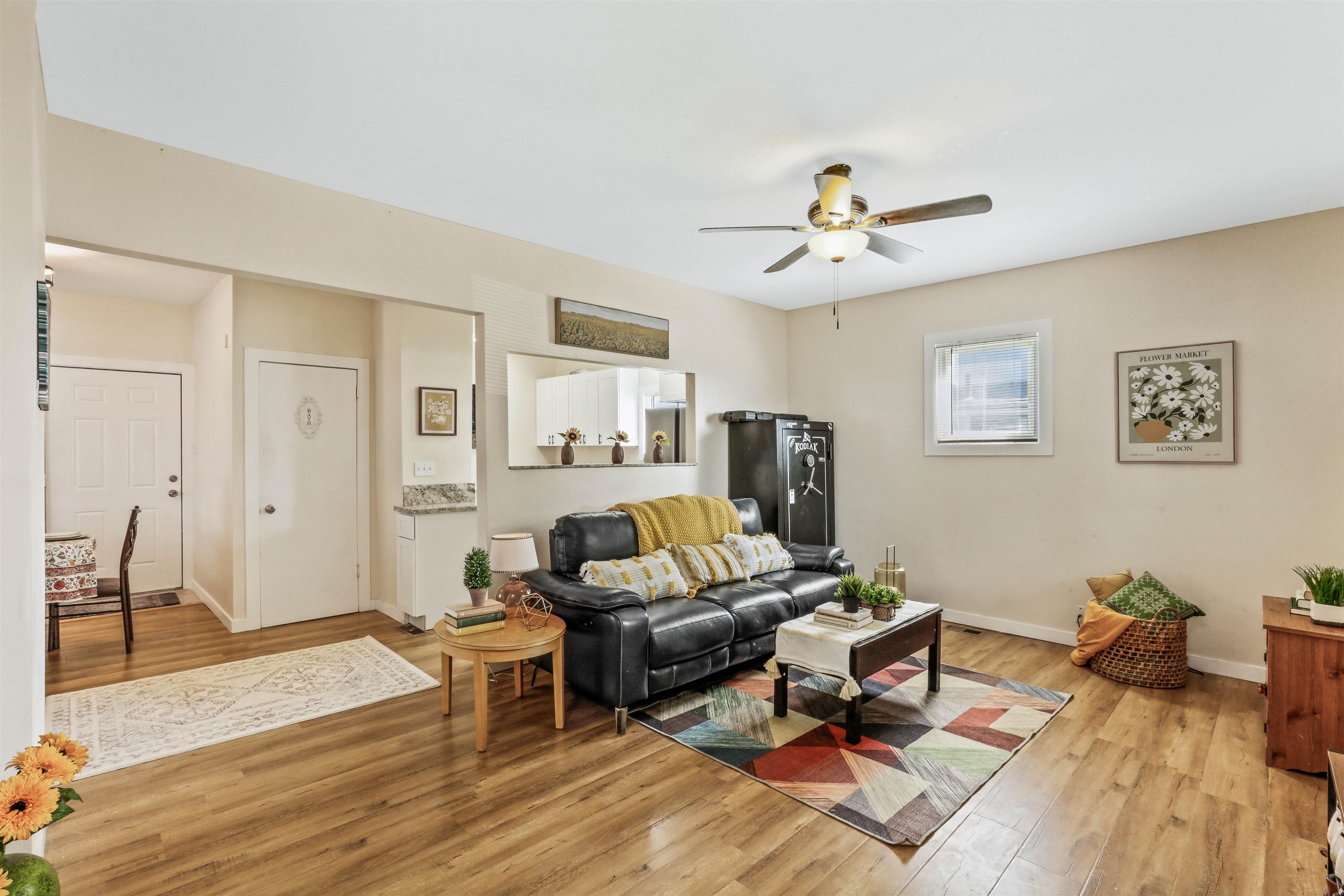 1718 W Nora Ave - Photo 3