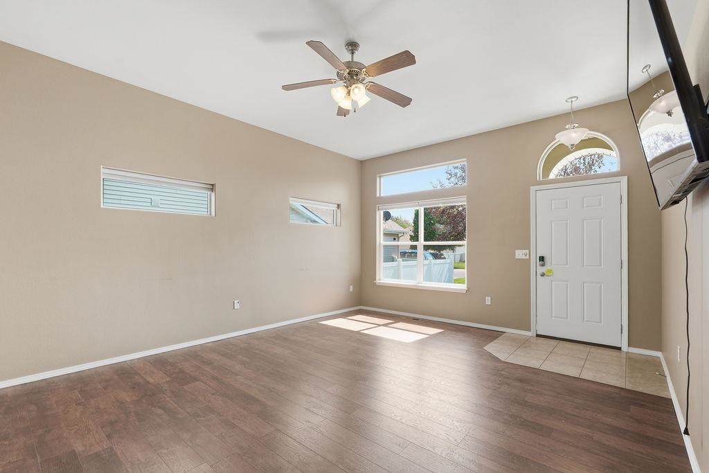 1712 W Cimarron Ln - Photo 4