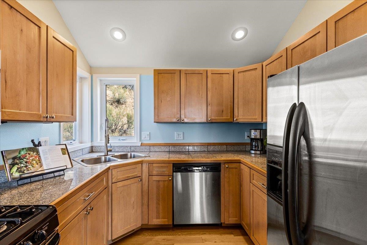 42300 Buckhorn Rd N - Photo 8