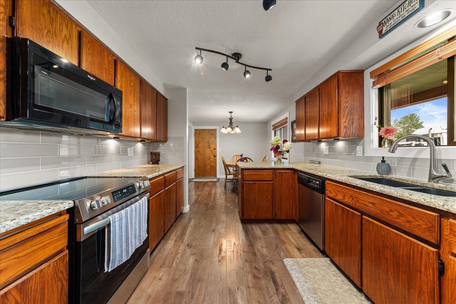 8711 N Kelly Ct - Photo 12