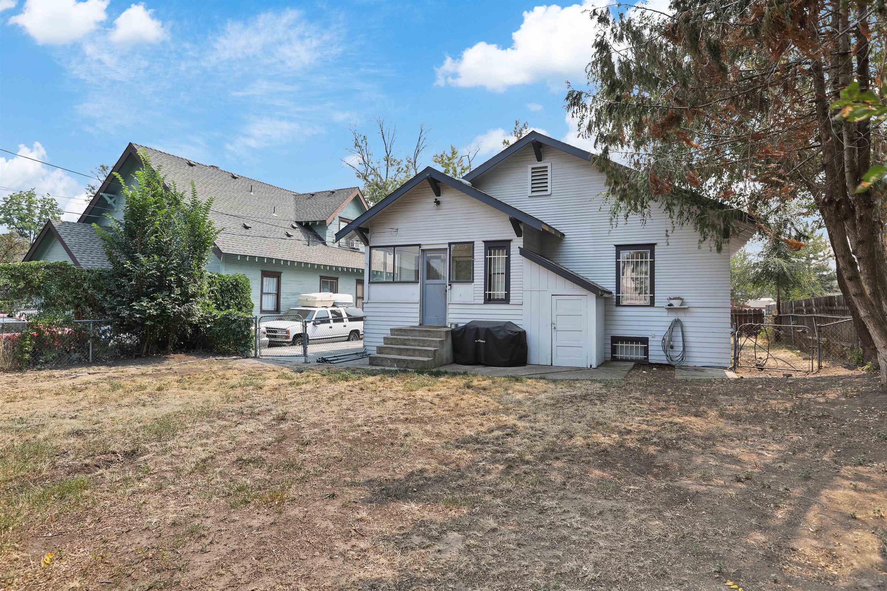 2521 E Queen Ave - Photo 19