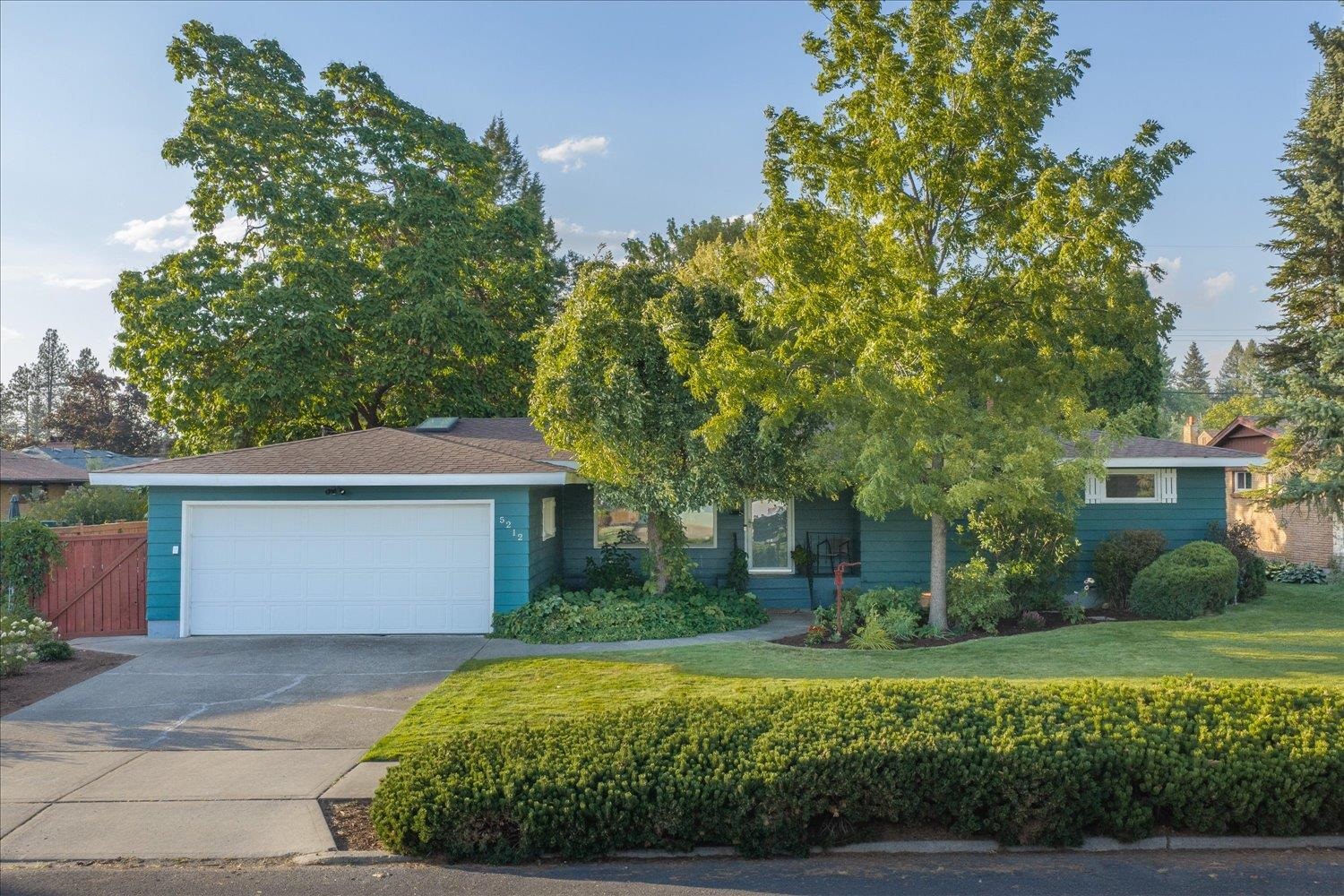 5212 W Northwest Blvd - Photo 1