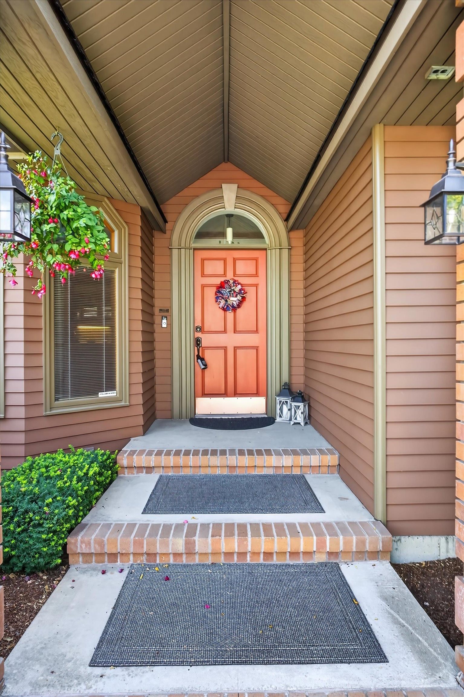 3808 E 48th Ave - Photo 3