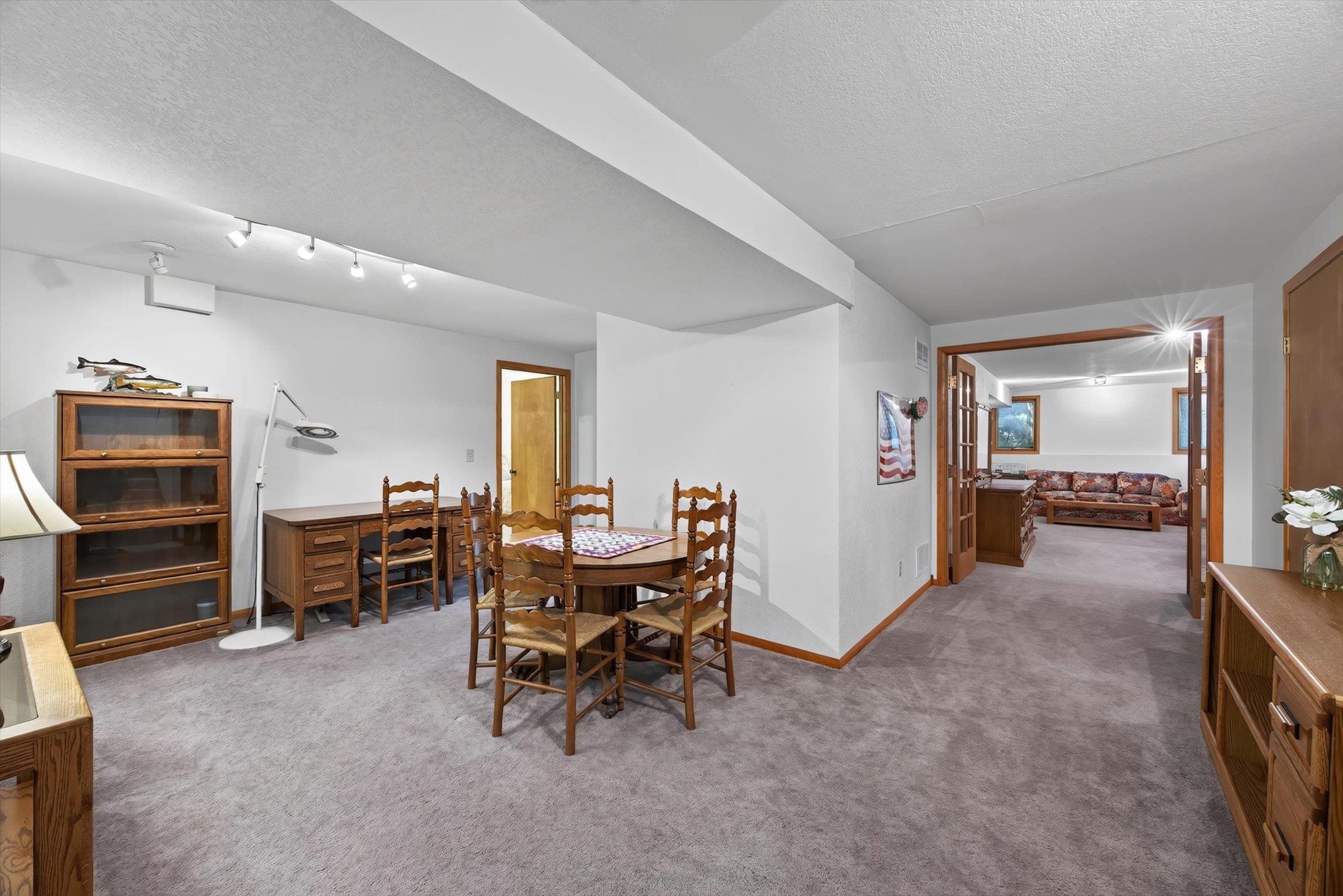 3808 E 48th Ave - Photo 30