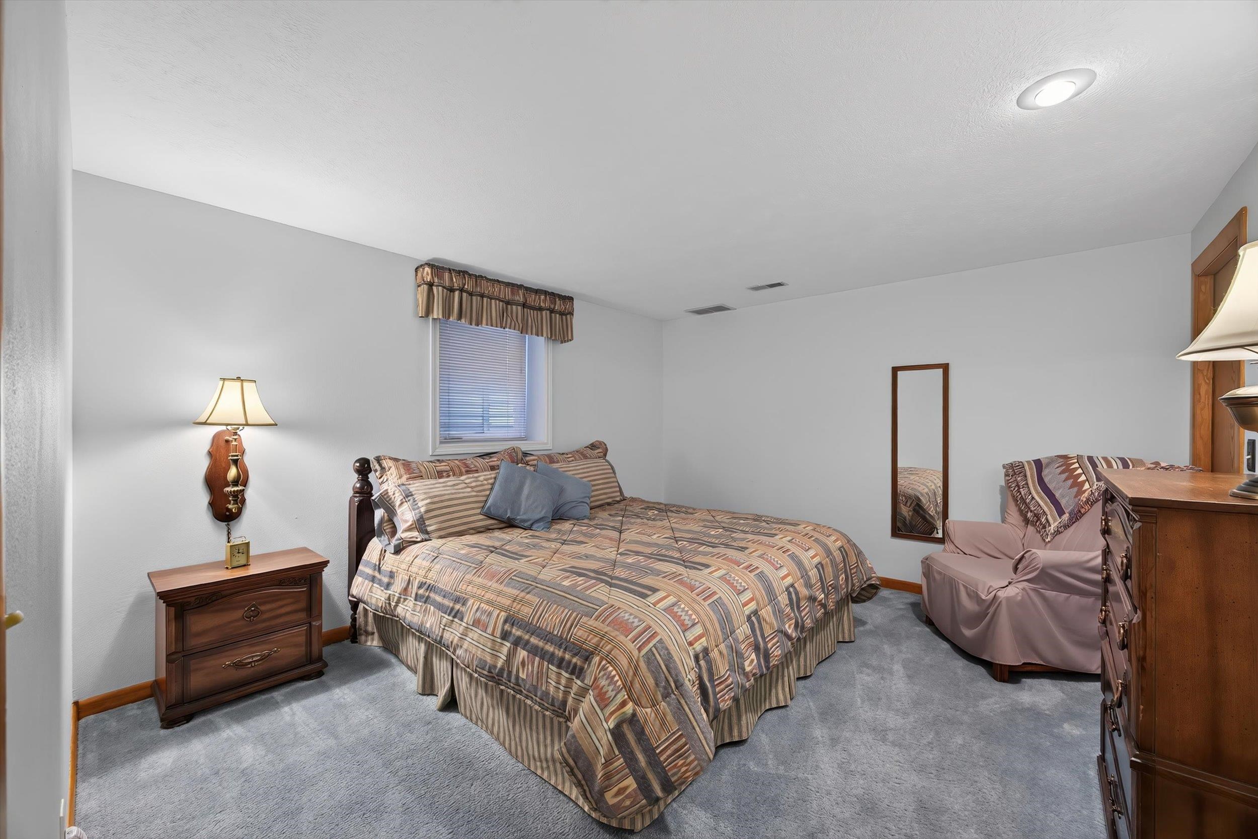 3808 E 48th Ave - Photo 31