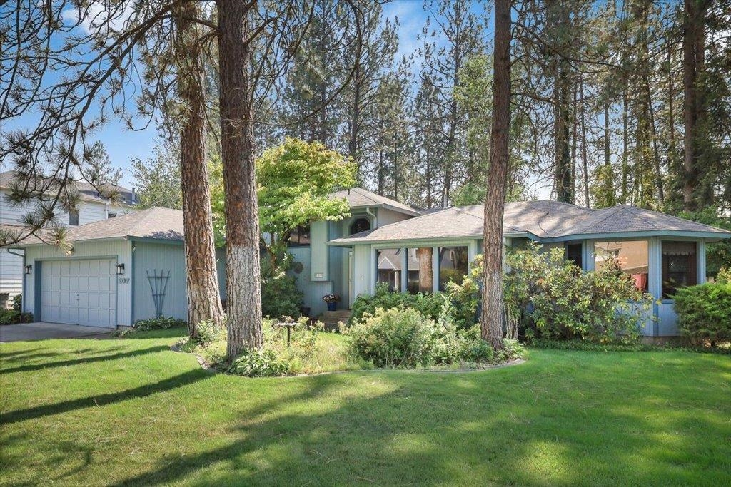 207 W Woodway Ave - Photo 2