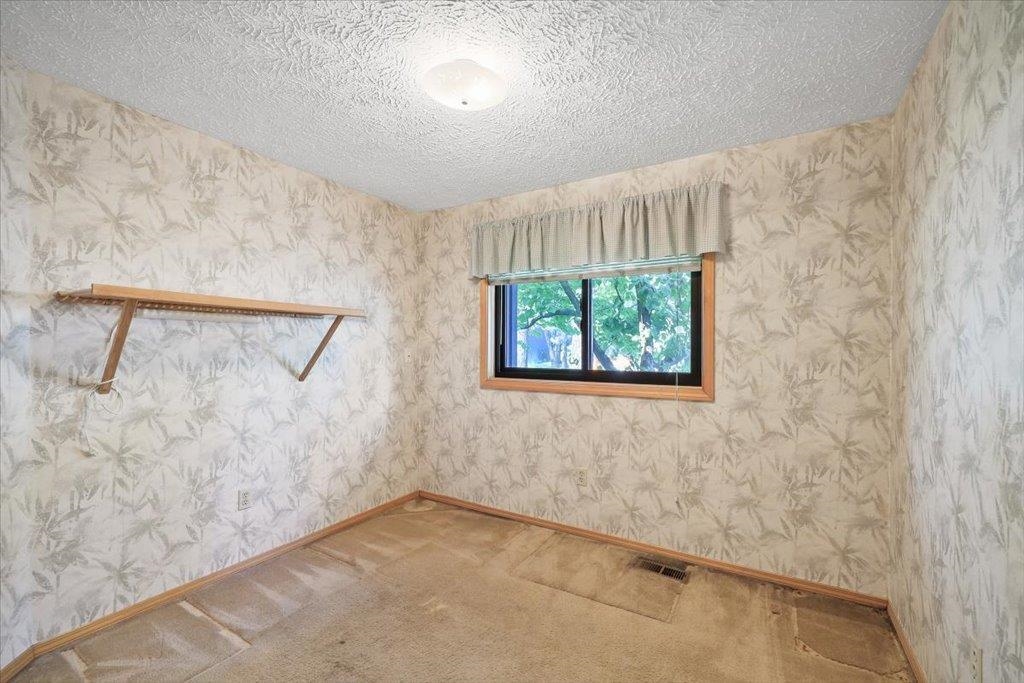 207 W Woodway Ave - Photo 20