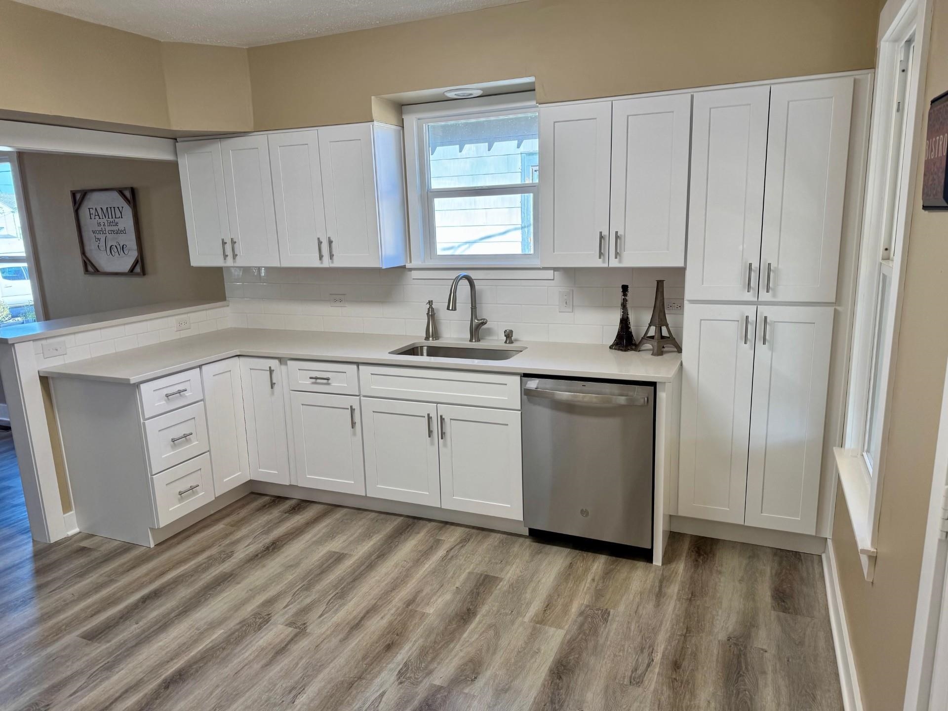 2708 E NORA Ave - Photo 4