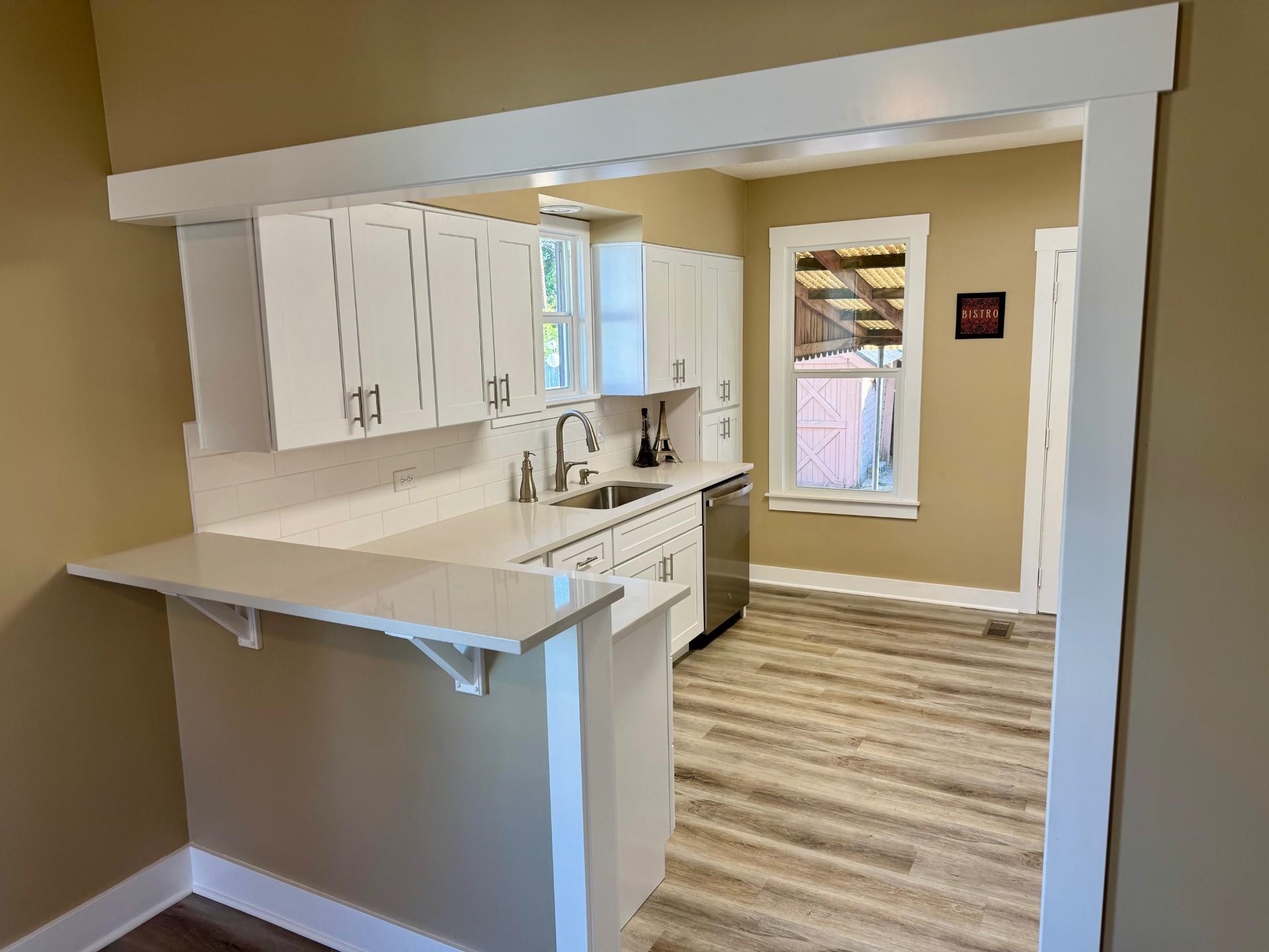 2708 E NORA Ave - Photo 6