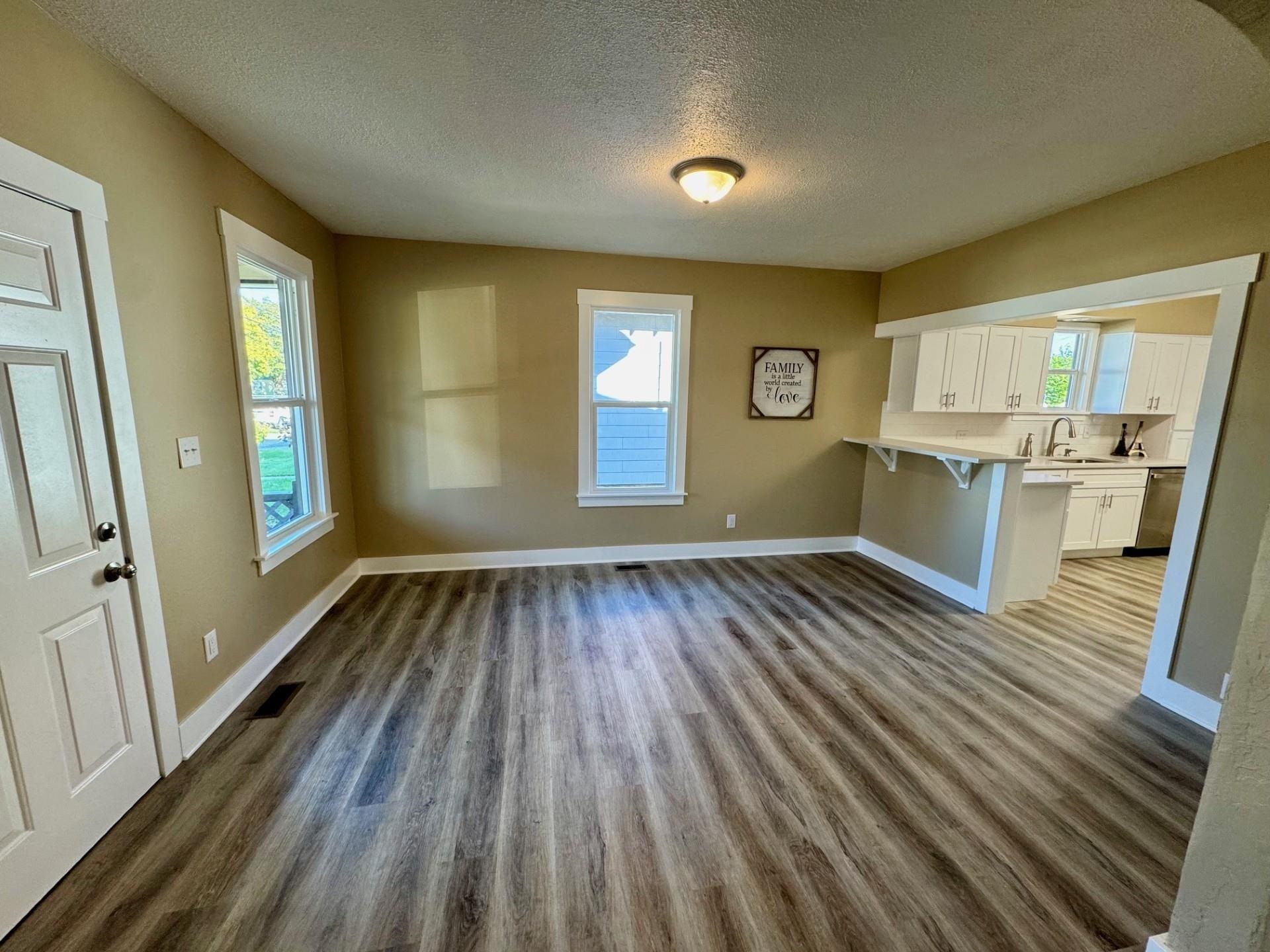 2708 E NORA Ave - Photo 9