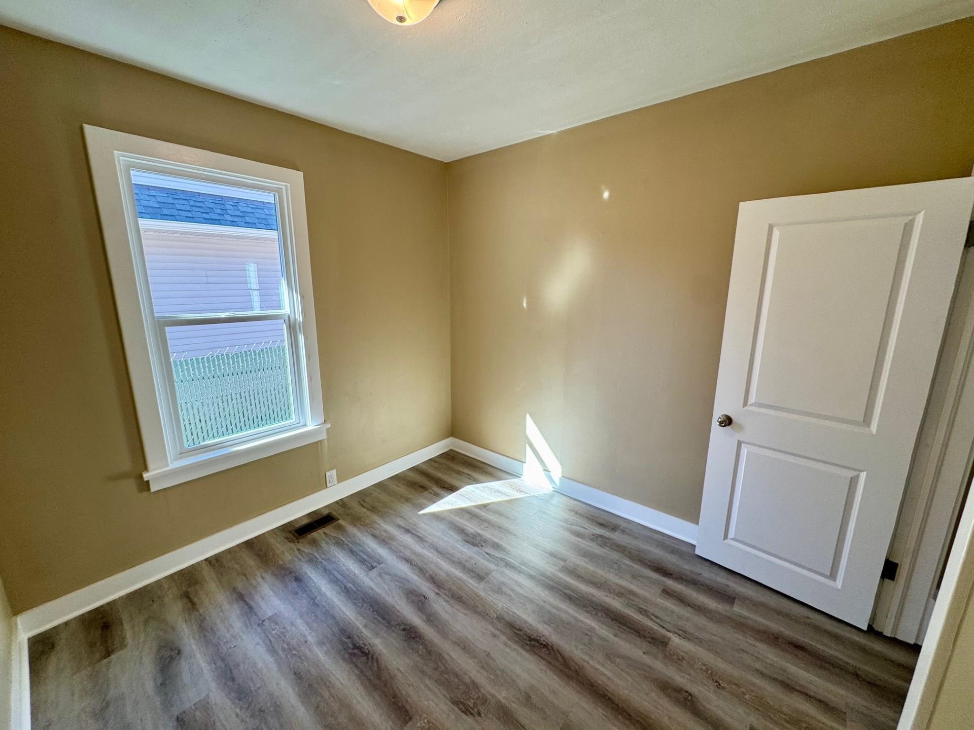 2708 E NORA Ave - Photo 11