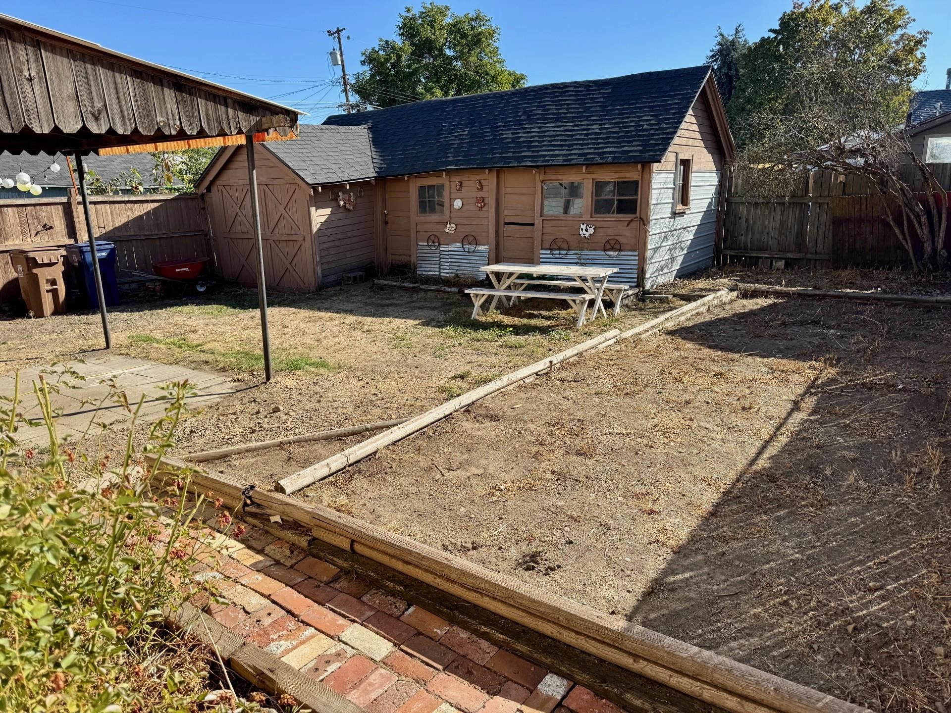 2708 E NORA Ave - Photo 21