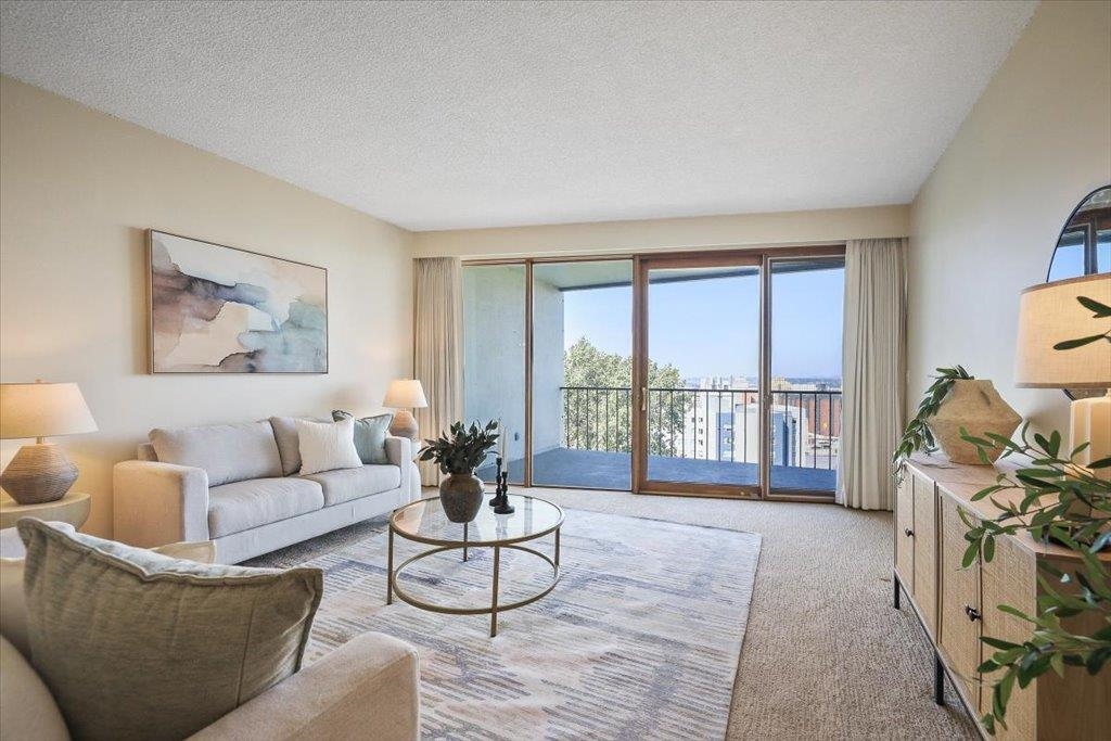 700 W 7th Ave - Photo 5