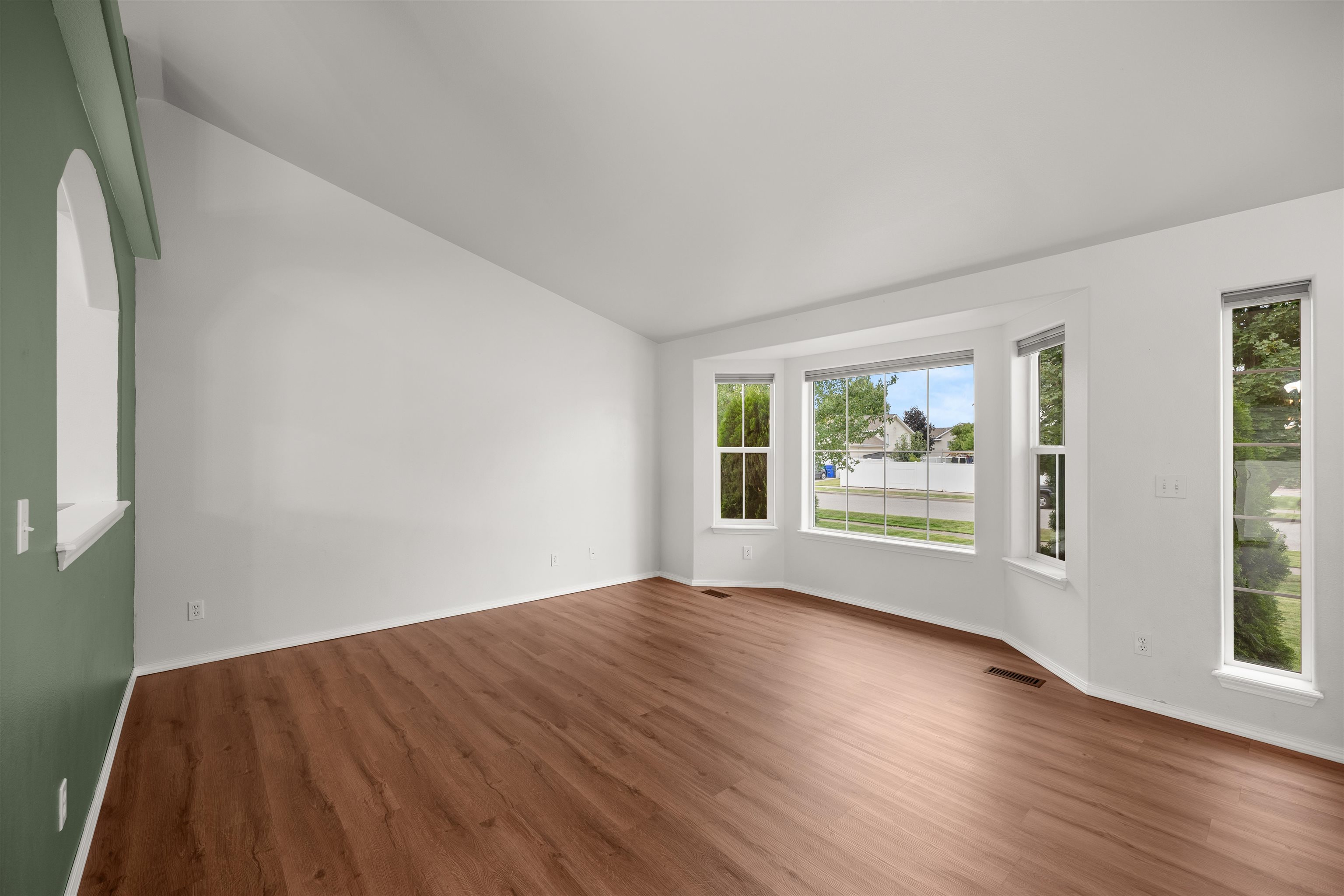 2020 N Tschirley Rd - Photo 5