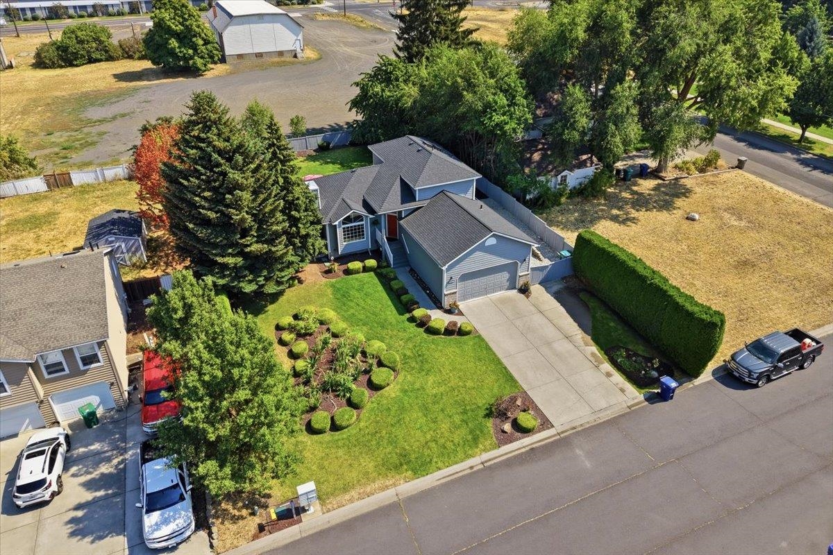 6011 S Julia Ct - Photo 2