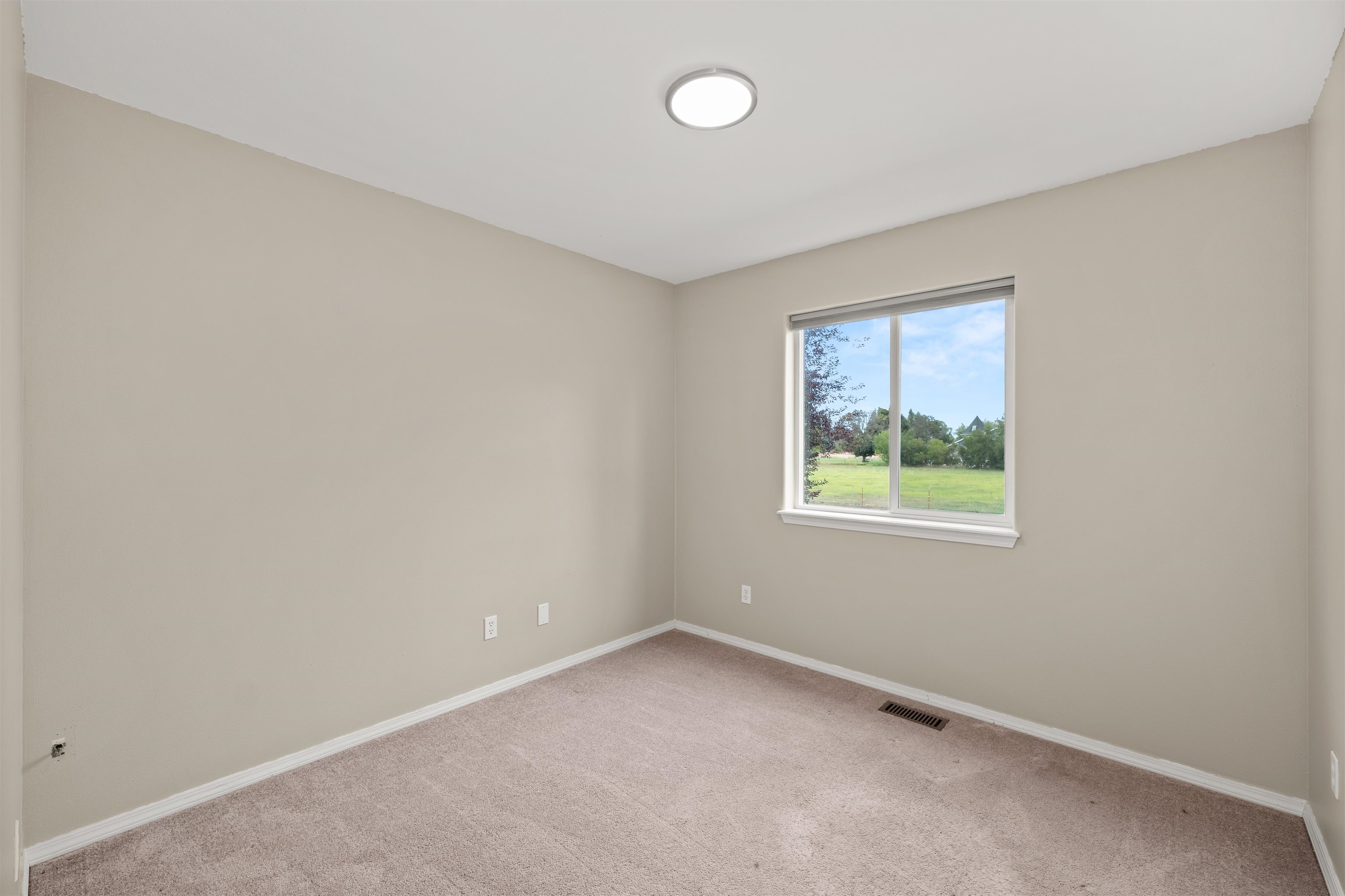 2020 N Tschirley Rd - Photo 22