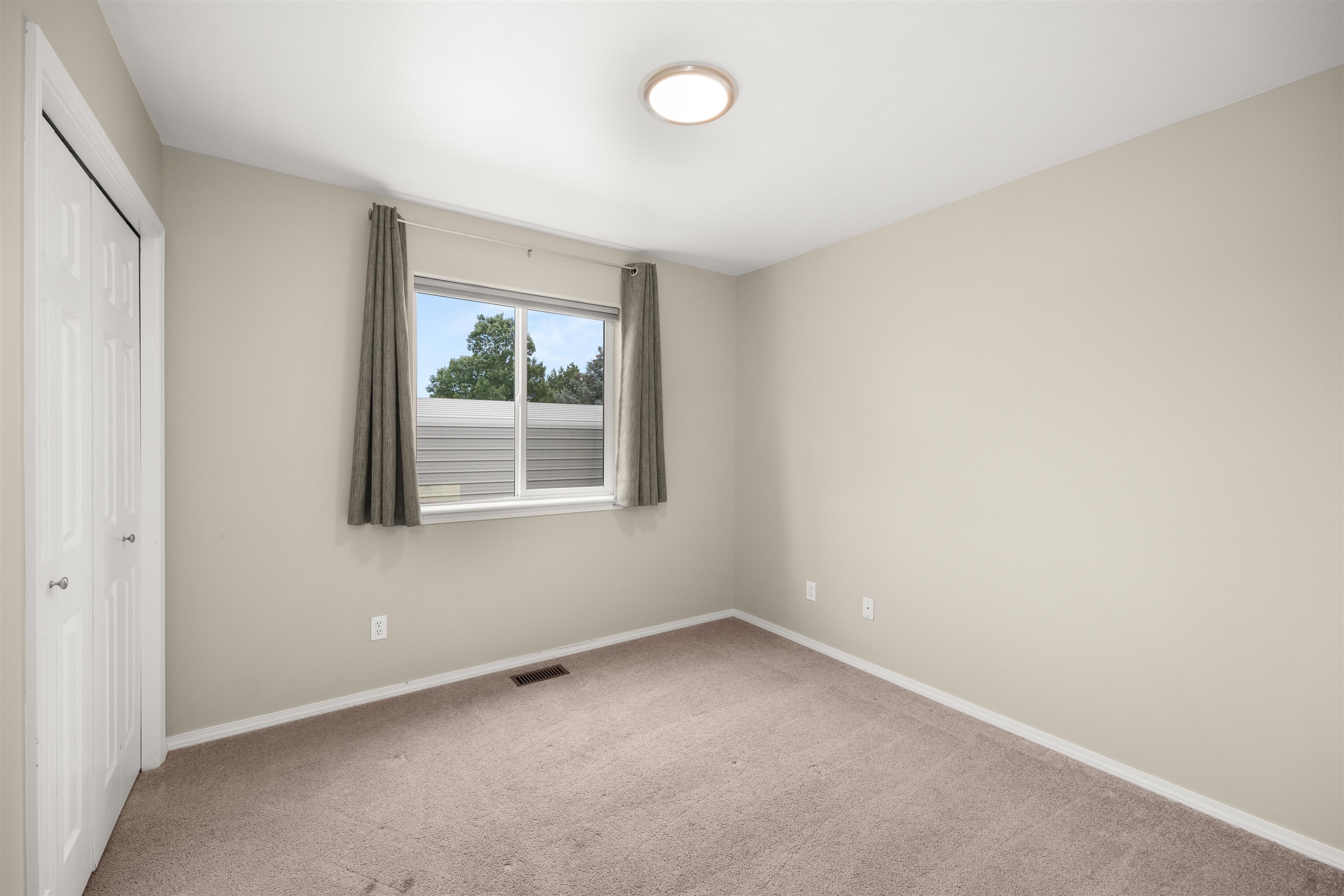 2020 N Tschirley Rd - Photo 24