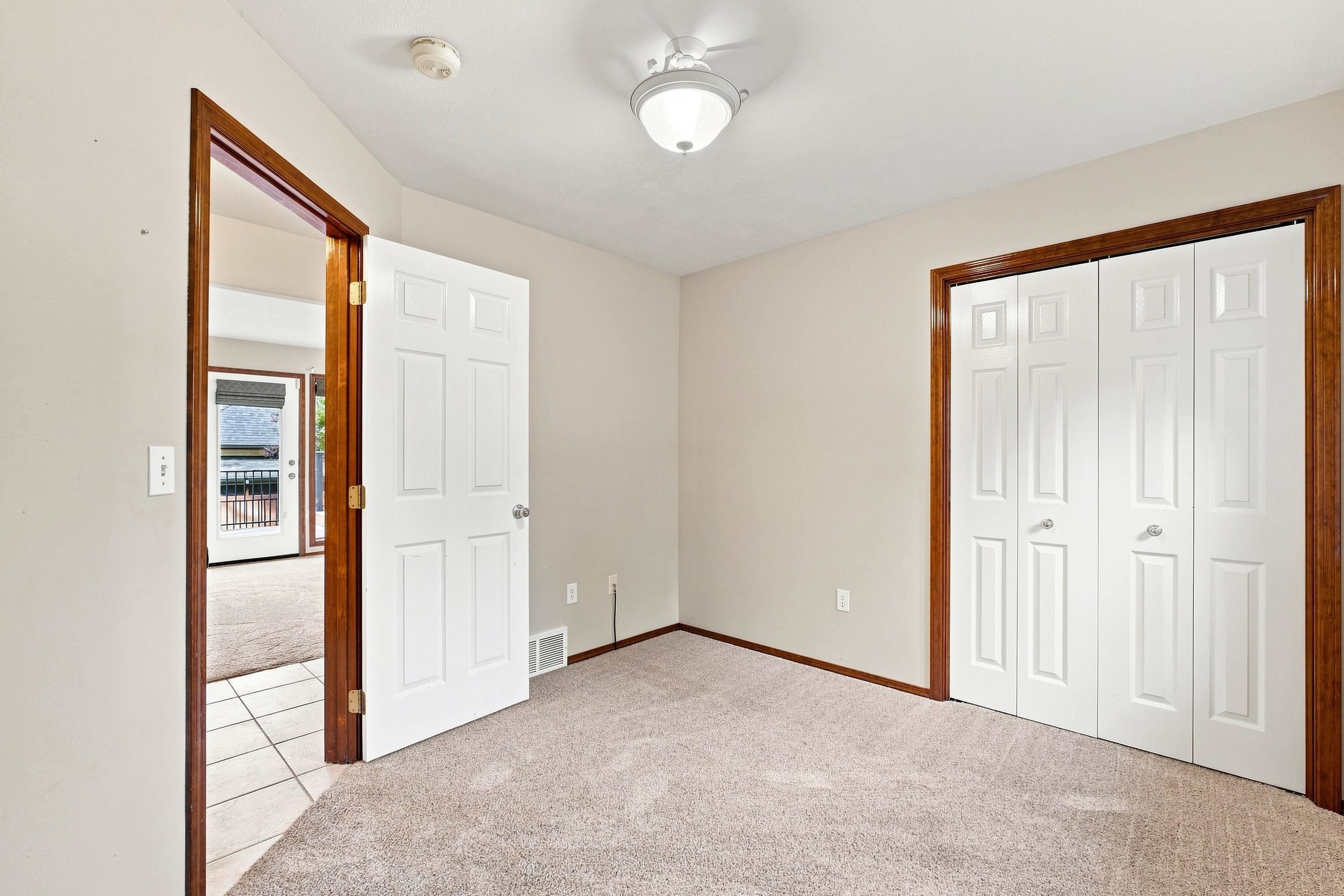 1010 E Metler Dr - Photo 23