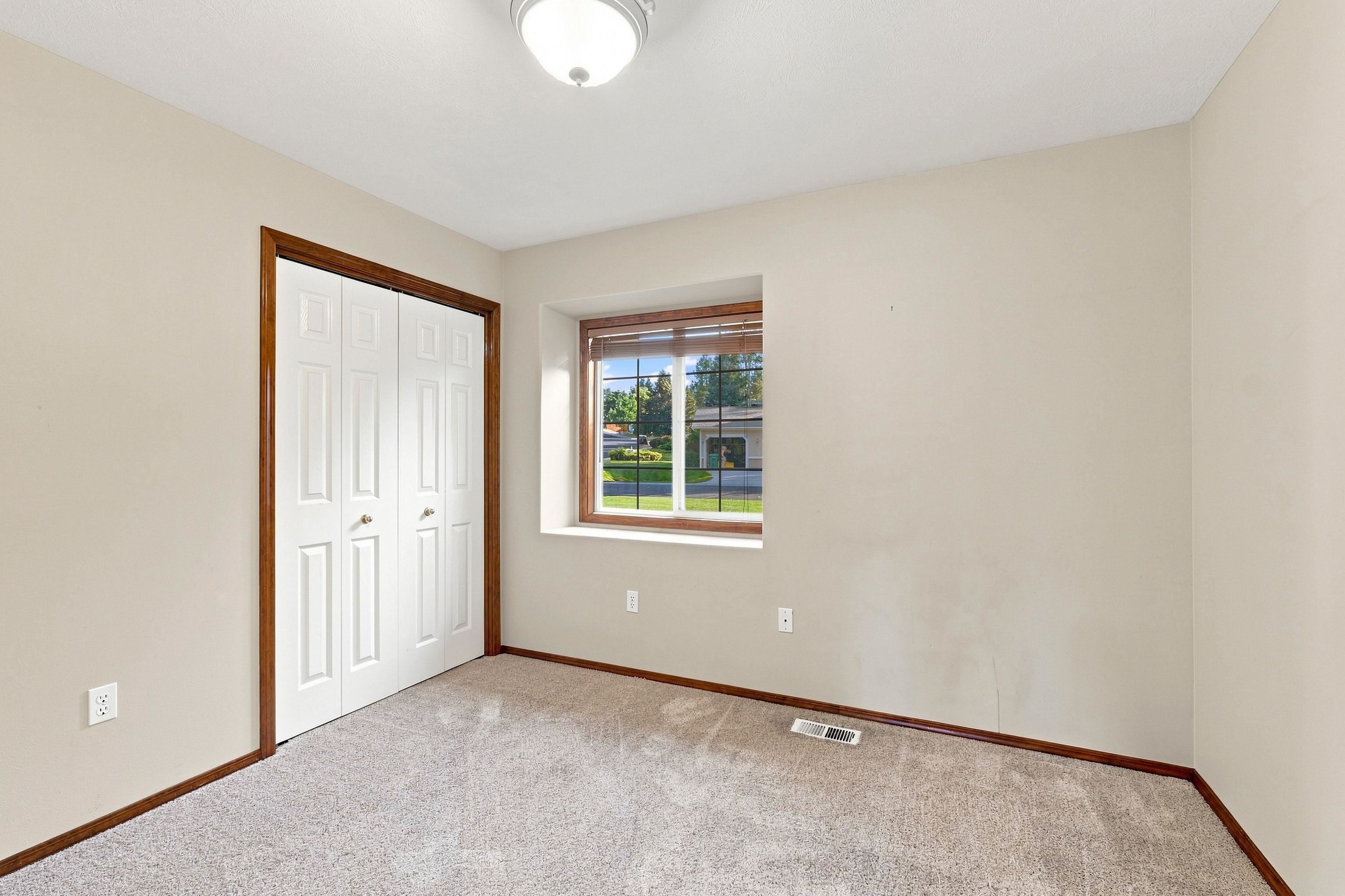 1010 E Metler Dr - Photo 24