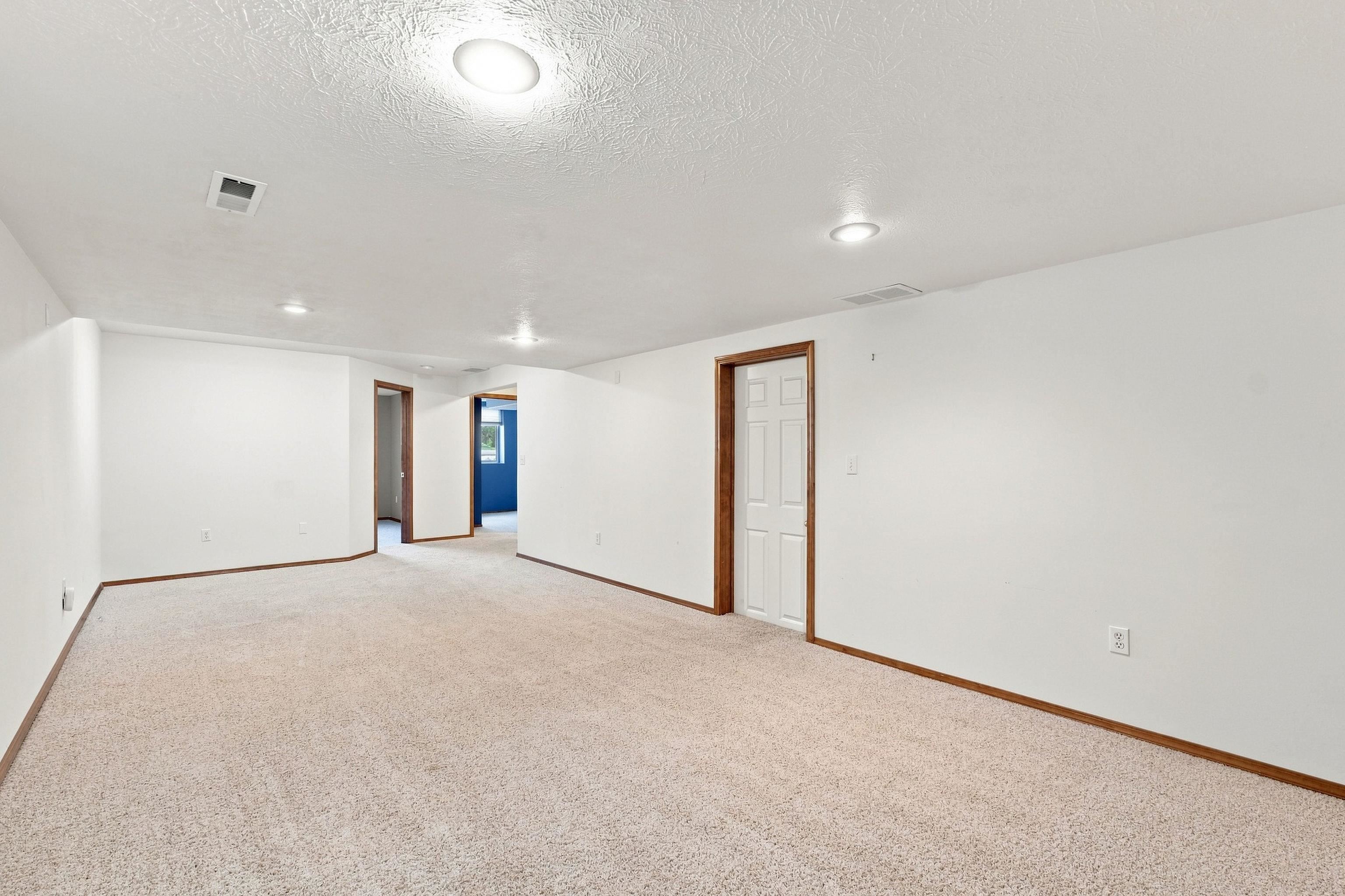 1010 E Metler Dr - Photo 36