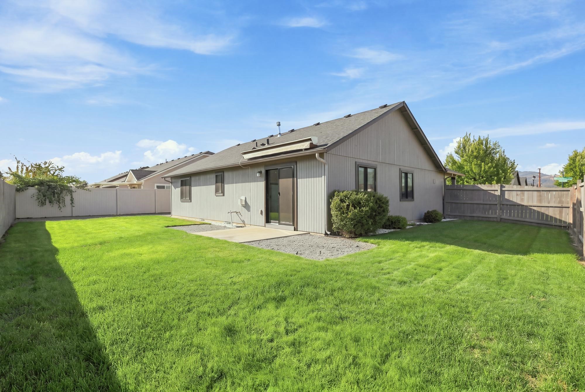 19028 E Mountain View Ave - Photo 23