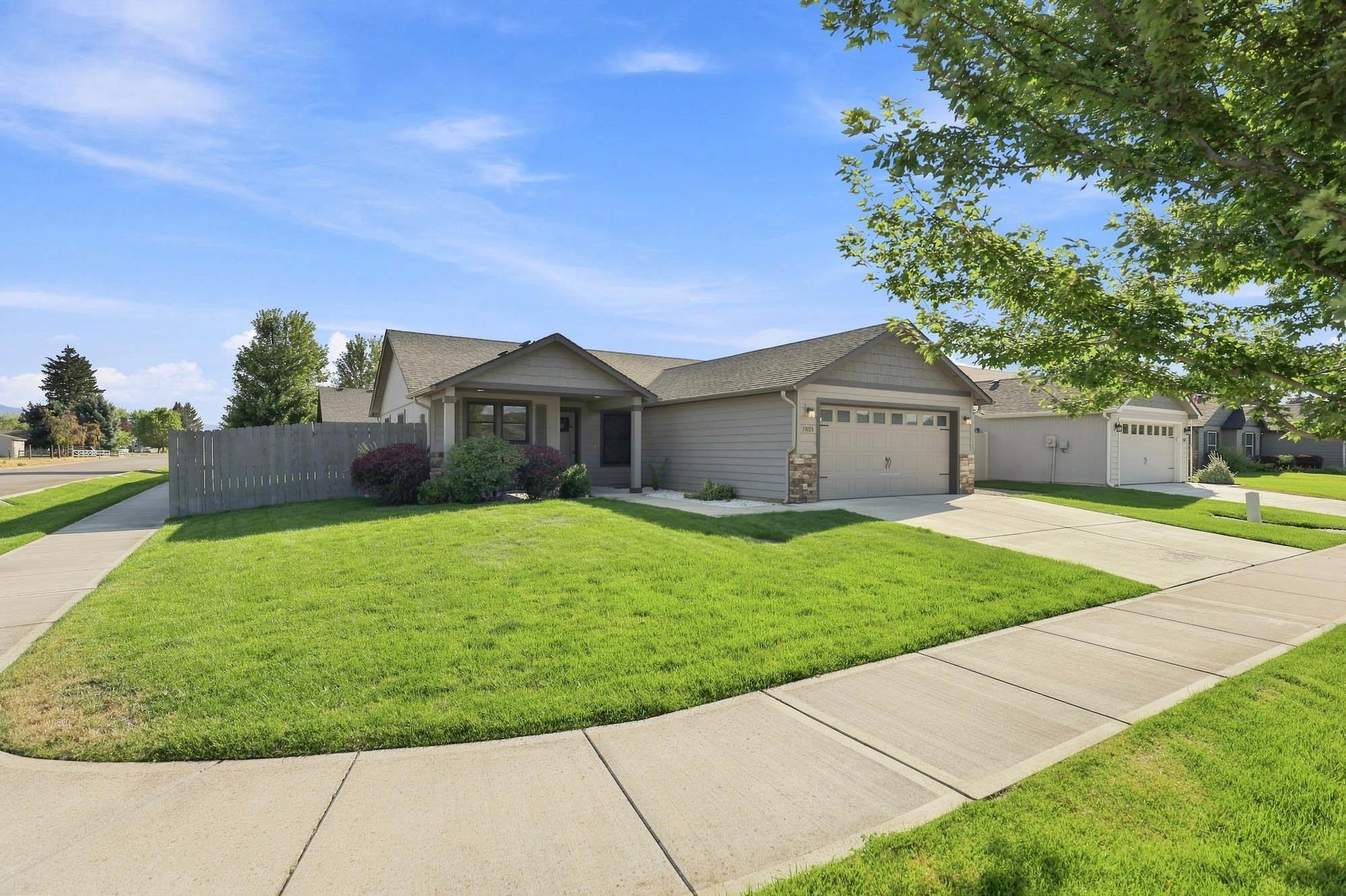 19028 E Mountain View Ave - Photo 24