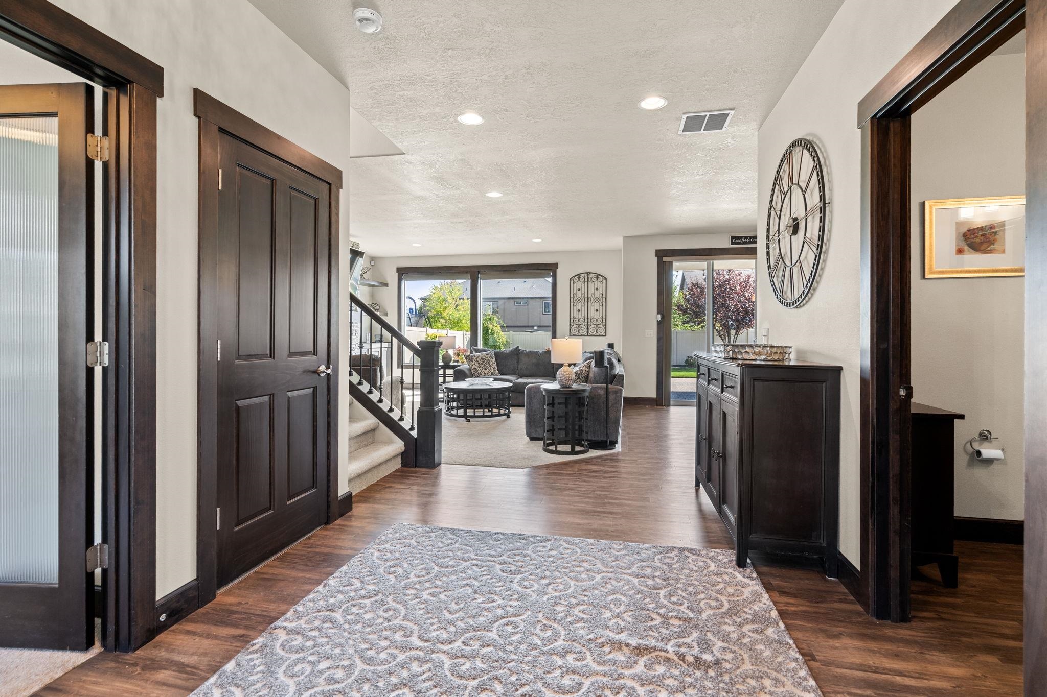 17706 E Belleaire Dr - Photo 2