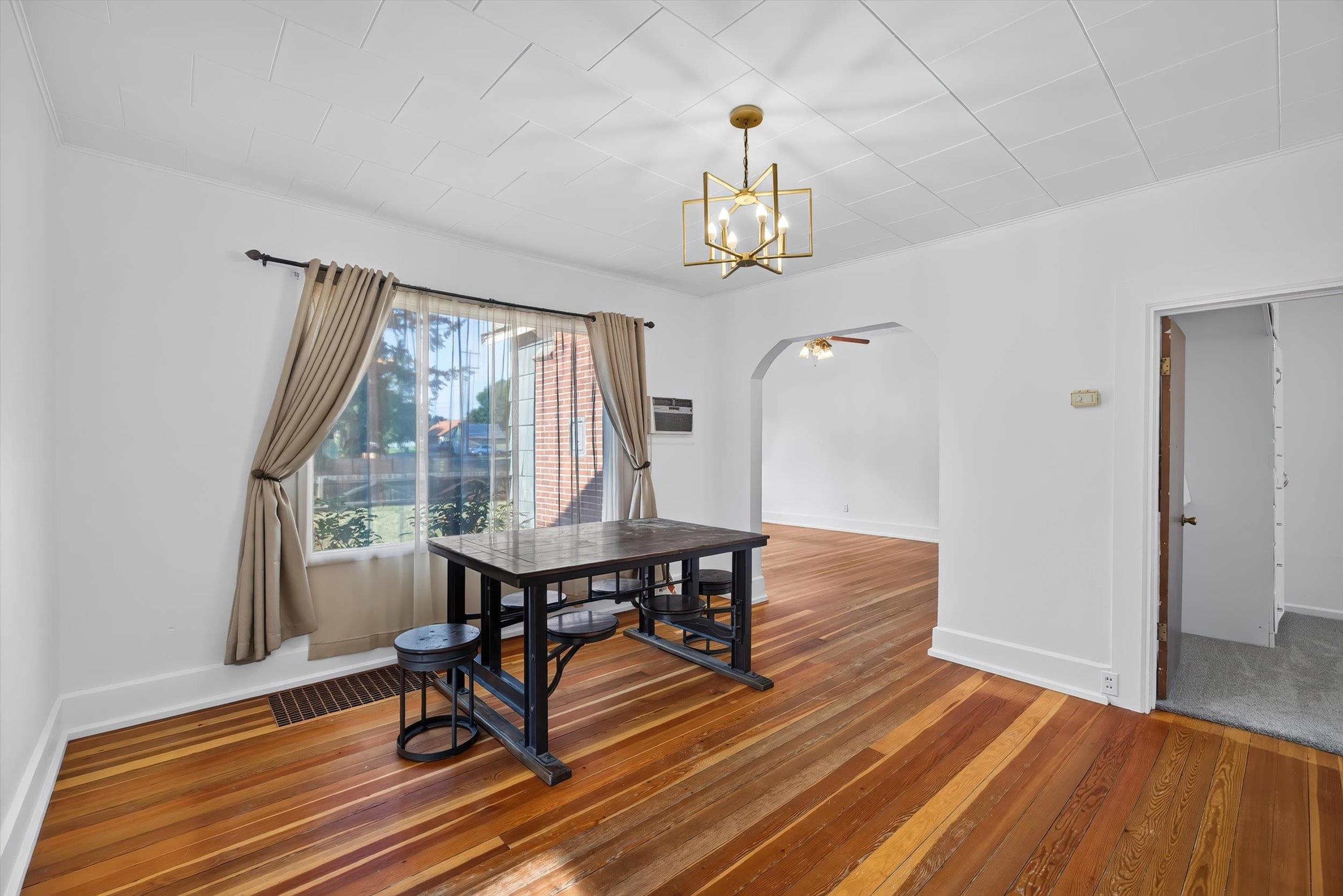 303 W Colville Ave - Photo 7