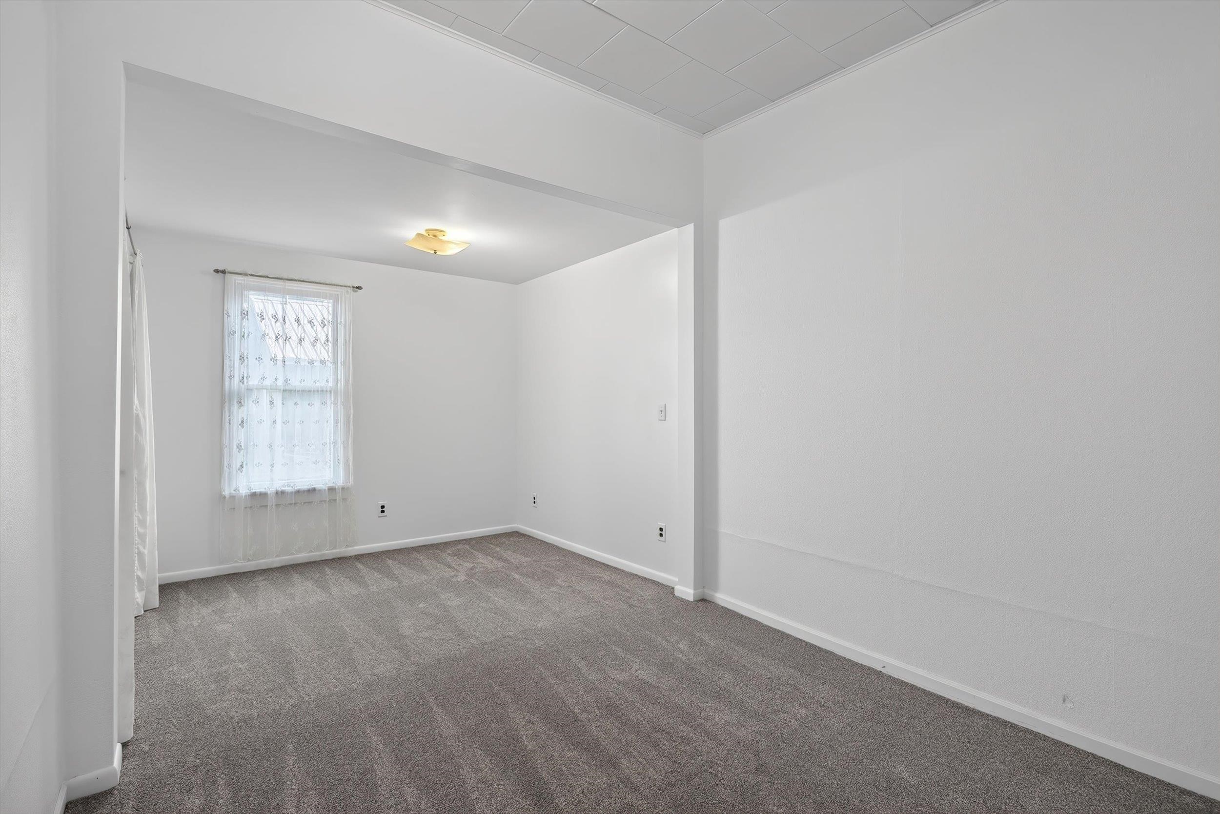 303 W Colville Ave - Photo 19