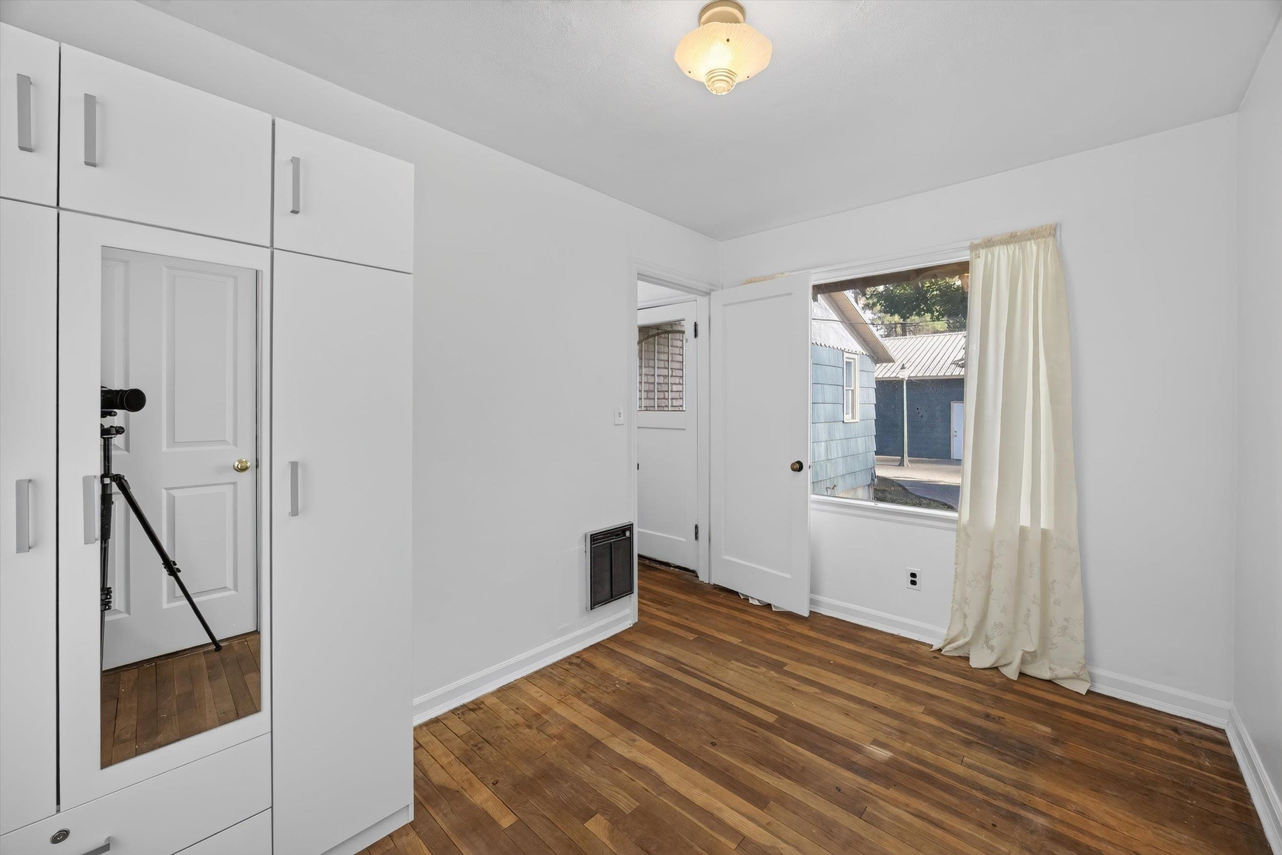 303 W Colville Ave - Photo 28