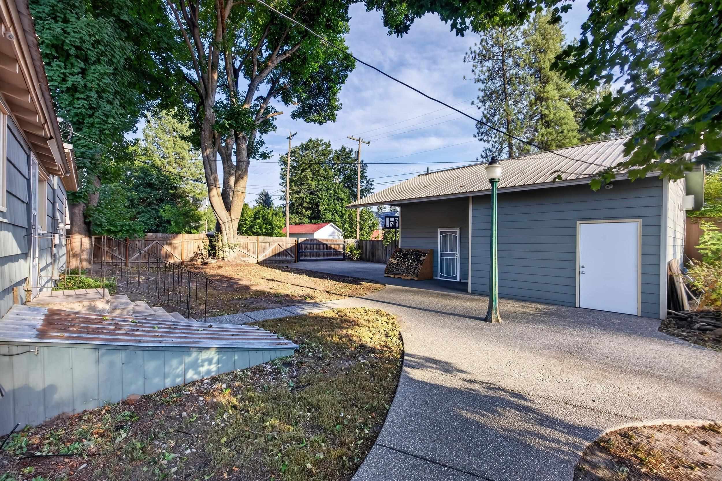 303 W Colville Ave - Photo 34