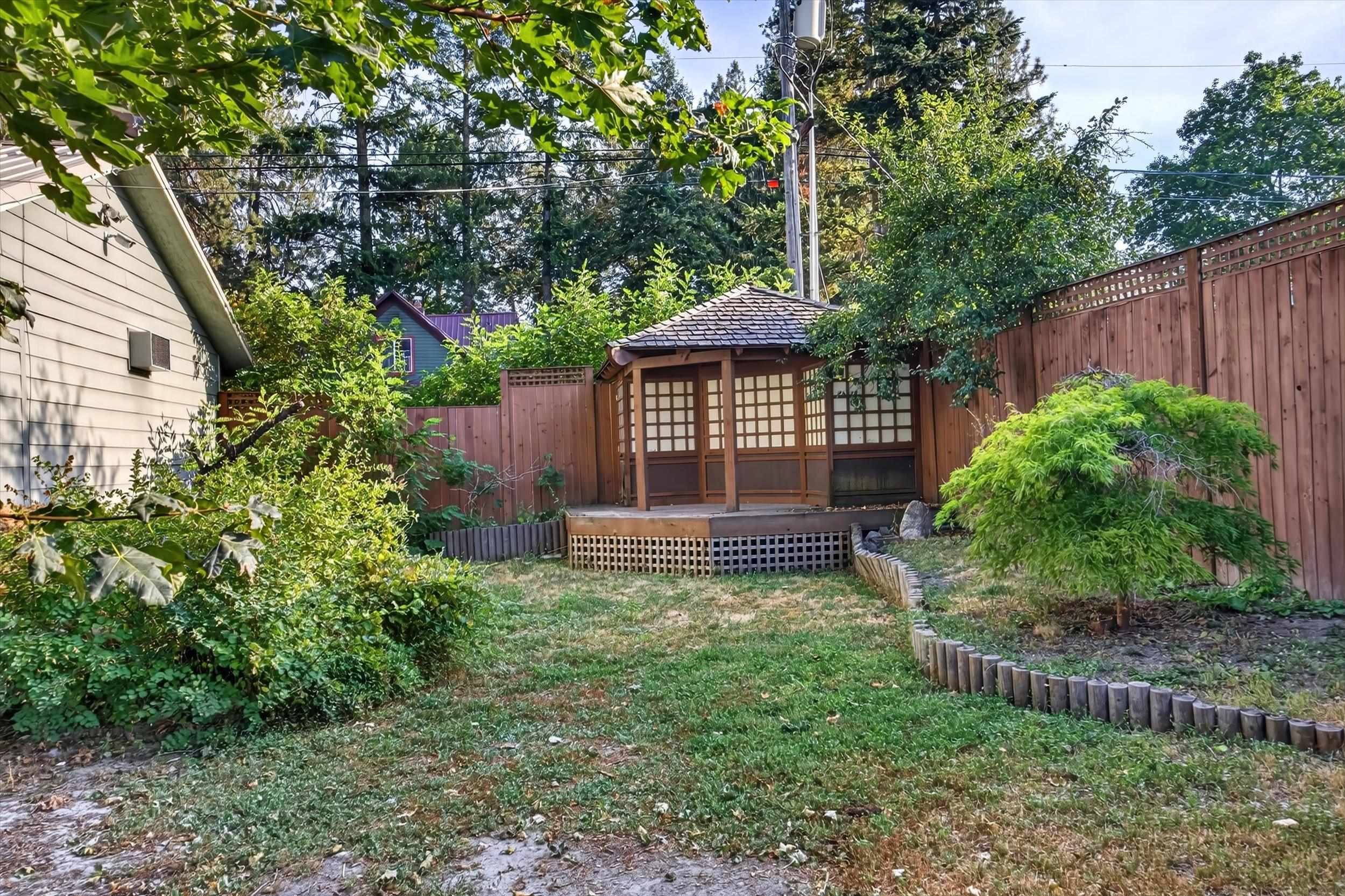 303 W Colville Ave - Photo 45