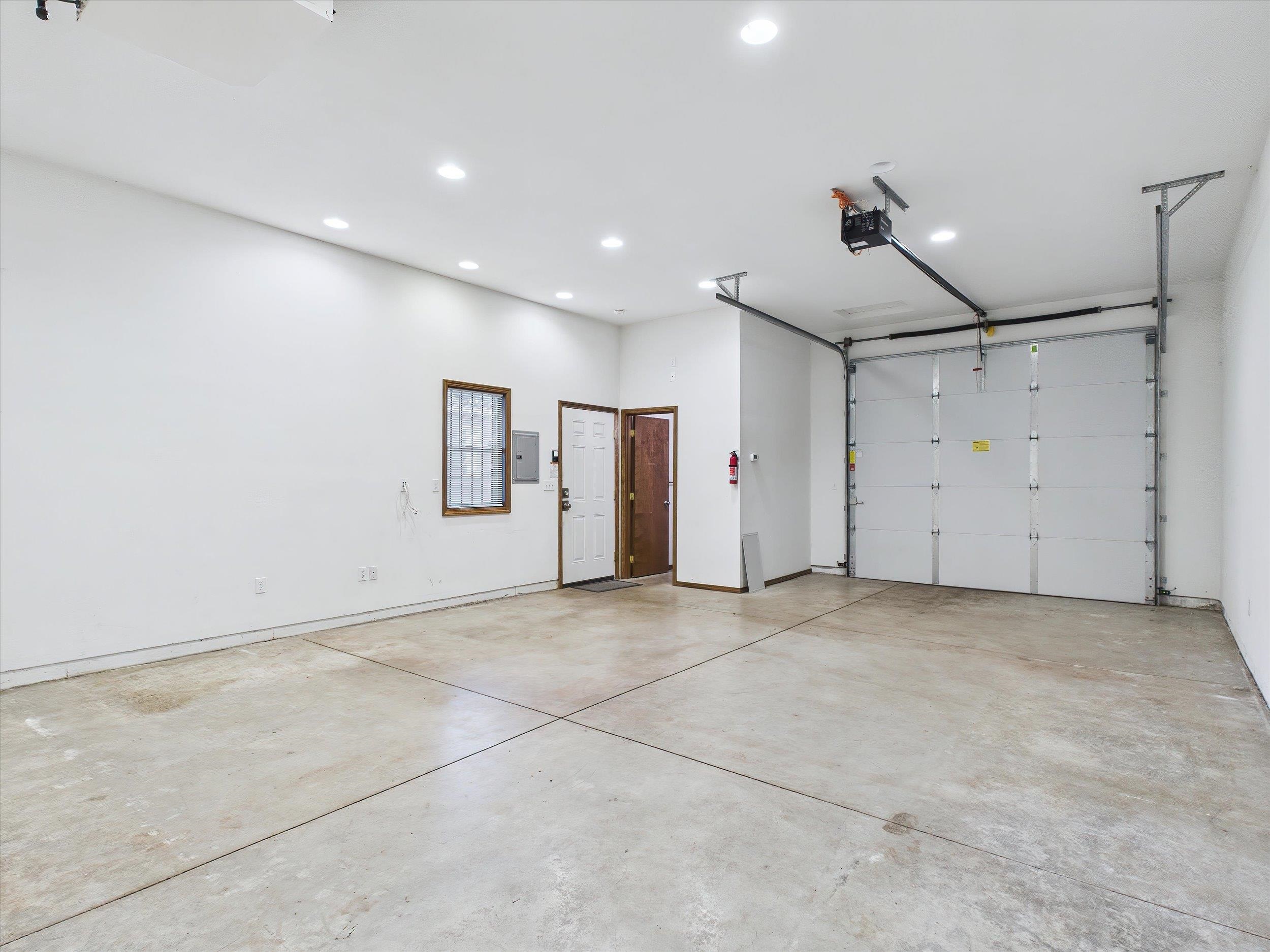 303 W Colville Ave - Photo 39