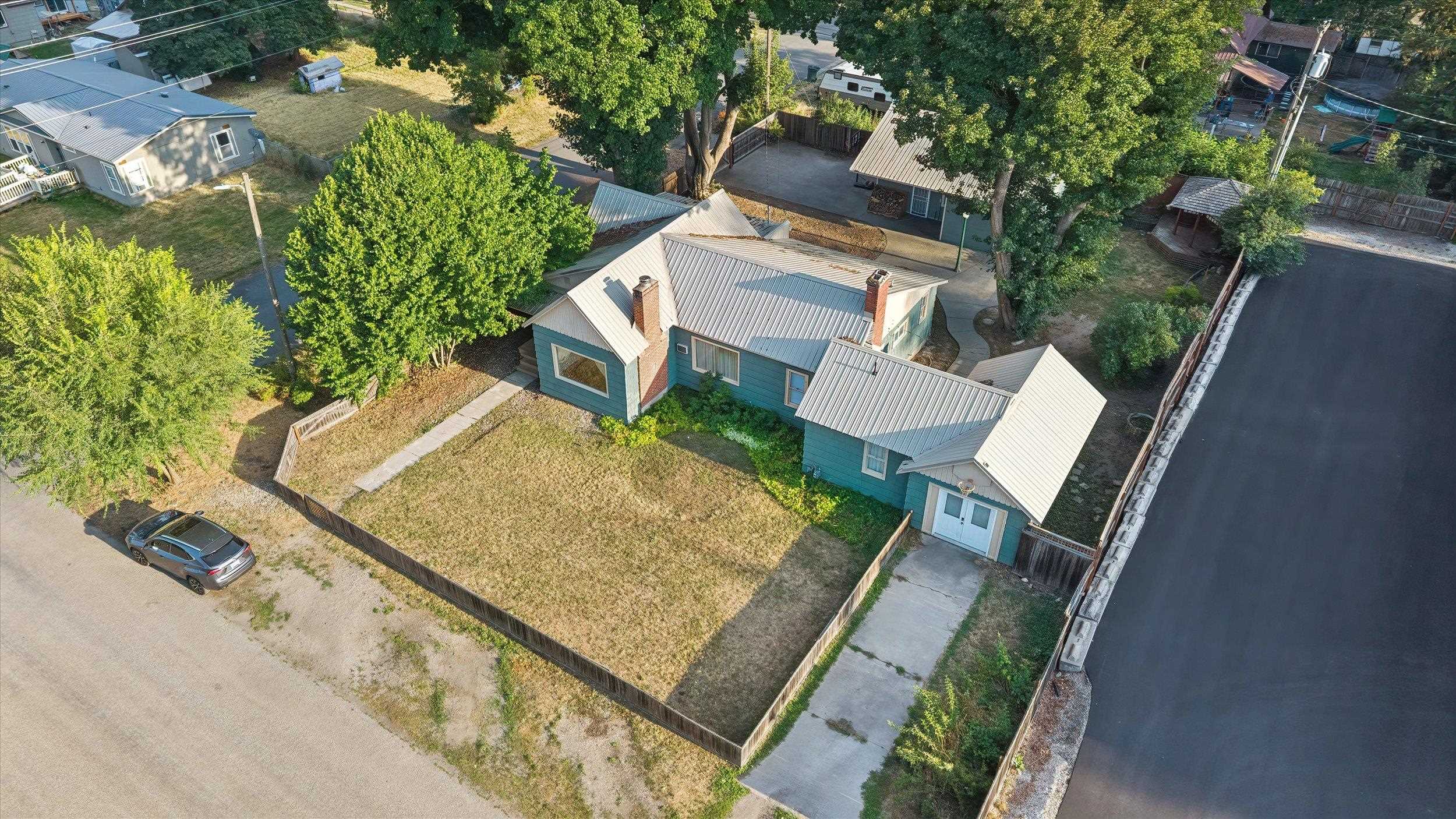 303 W Colville Ave - Photo 46