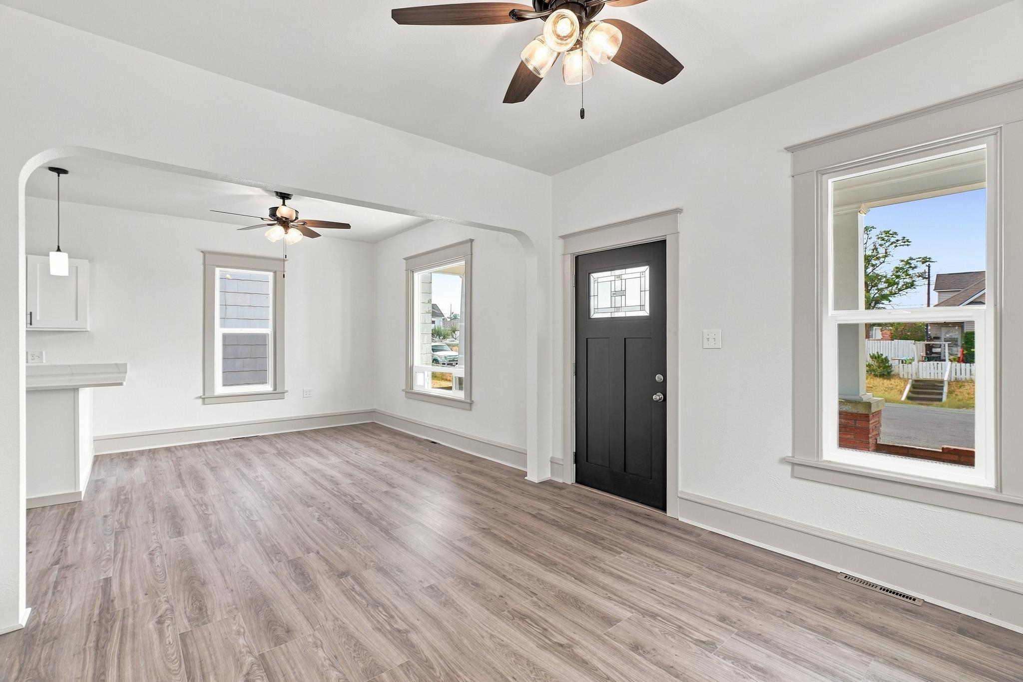 318 W Knox Ave - Photo 9