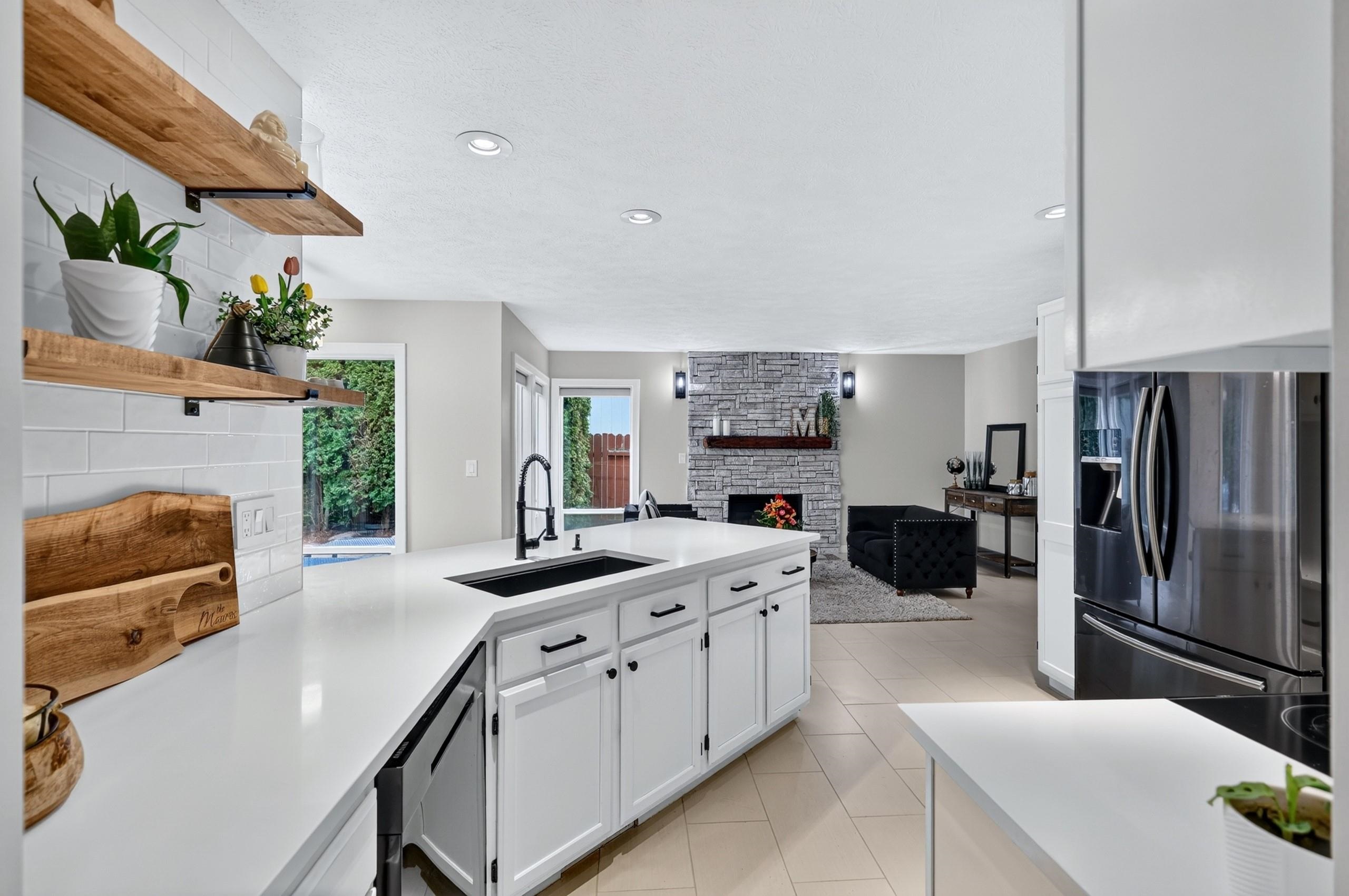 23213 E 2nd Ave - Photo 11