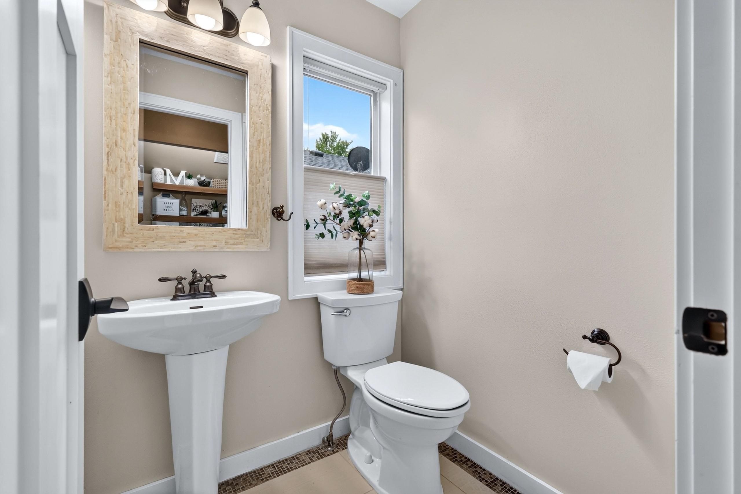 23213 E 2nd Ave - Photo 21