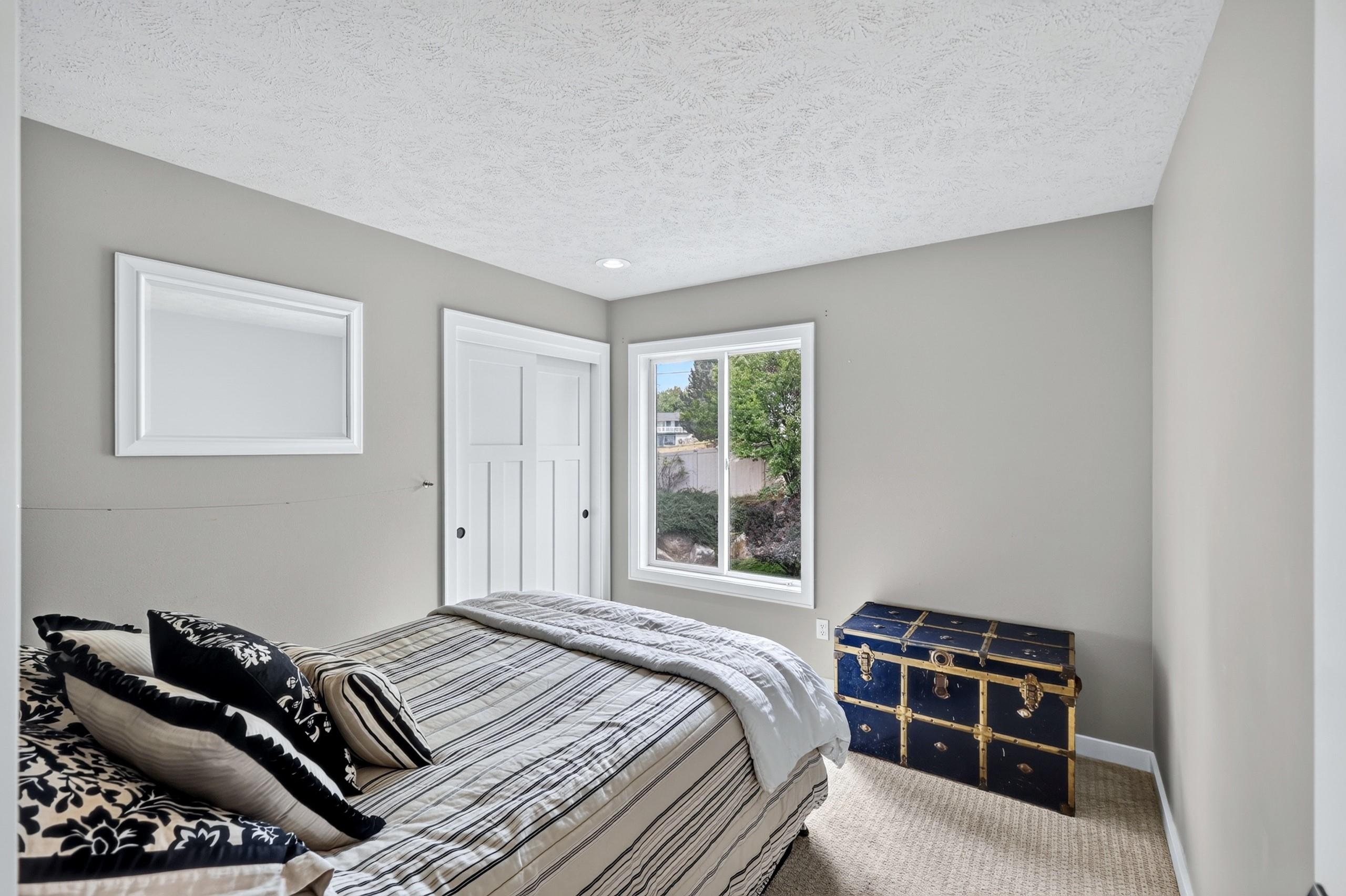 23213 E 2nd Ave - Photo 33